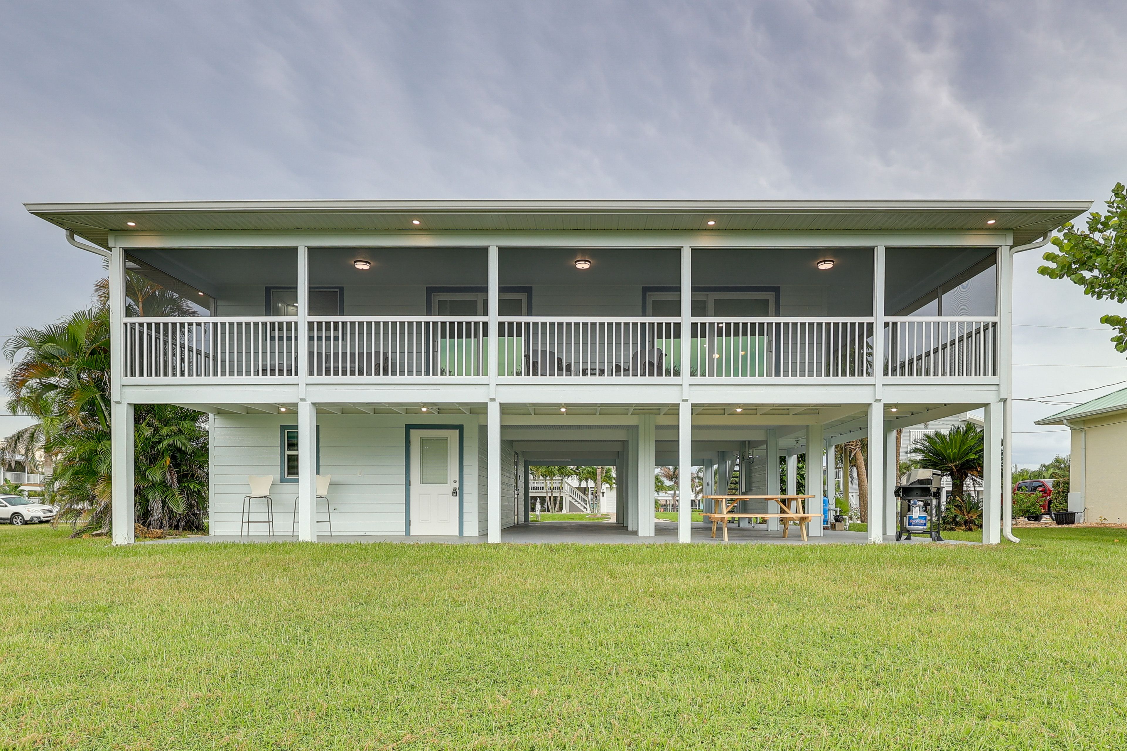 2-Story House | Furnished Patio | 11 Mi to Fishermen's Village