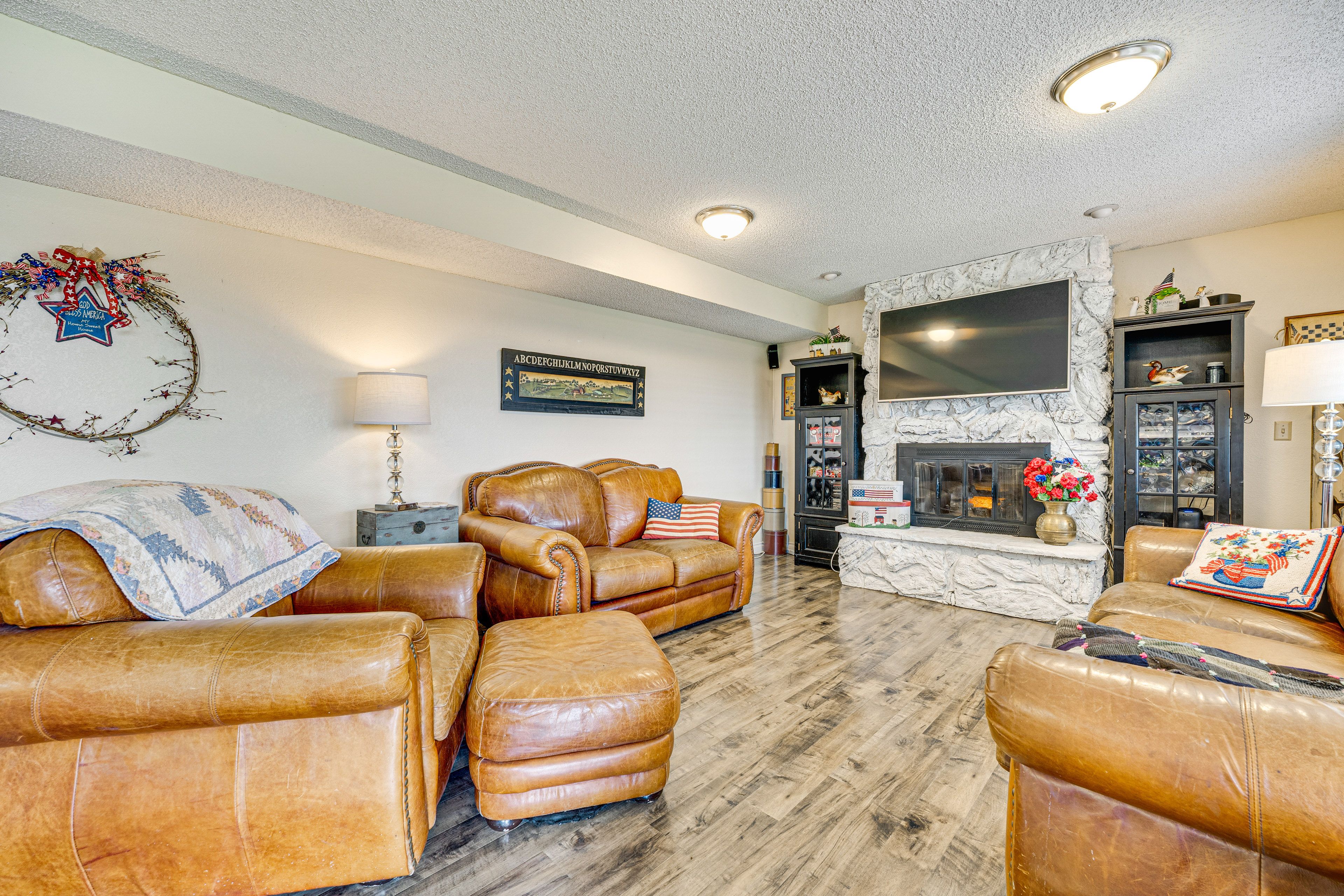 Selah Vacation Rental | 2BR | 1BA | 1,800 Sq Ft | Stairs Required