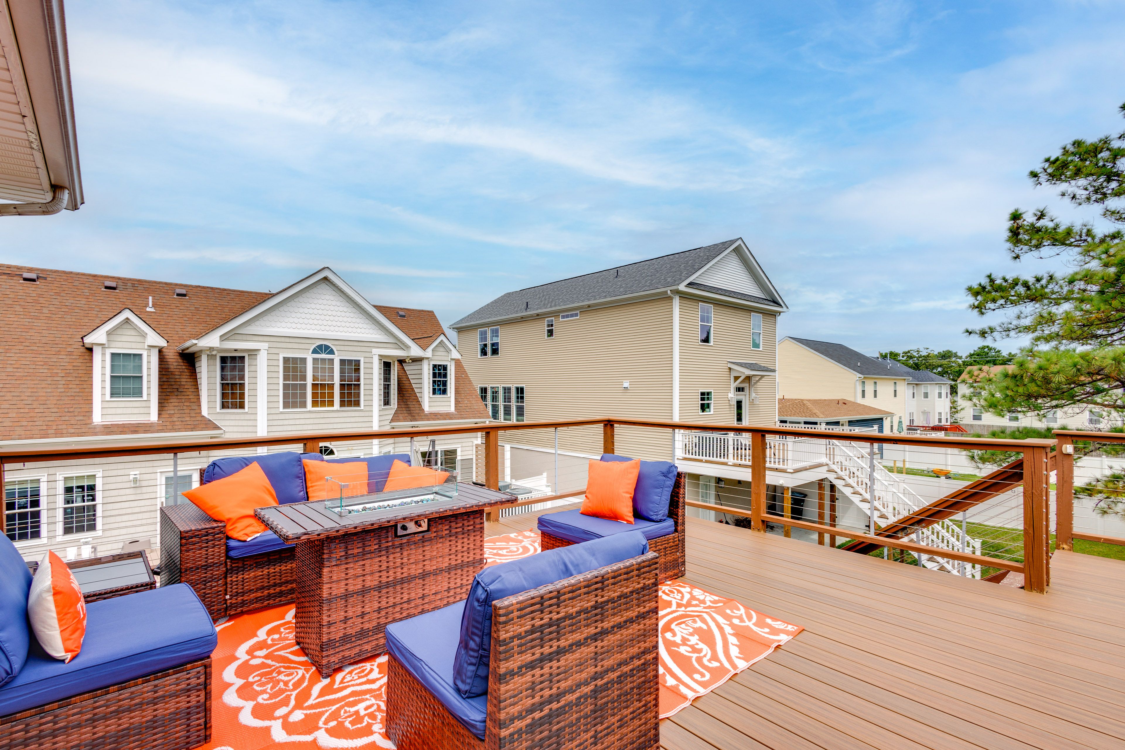 Deck | Lounge Furniture | Gas Fire Pit Table