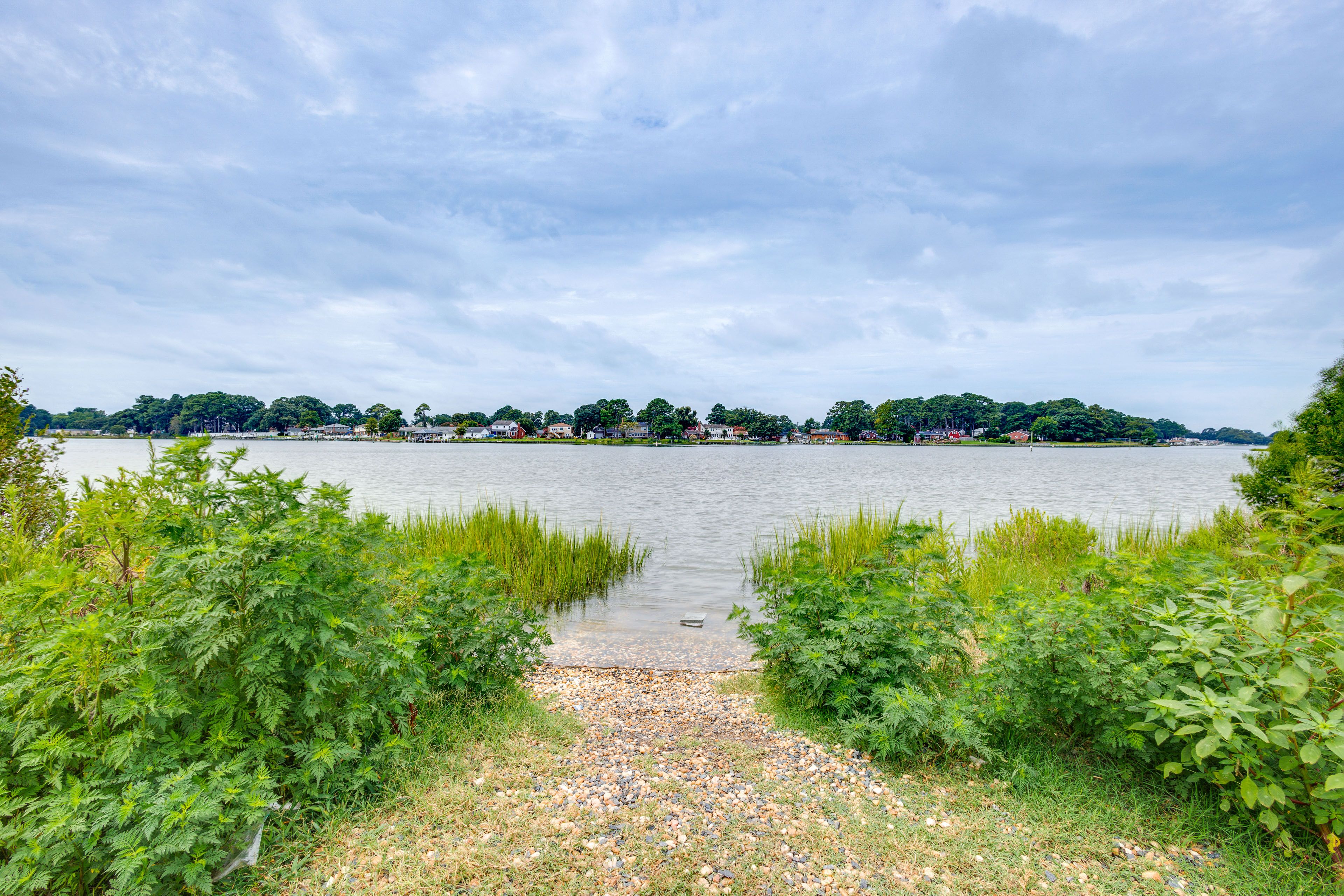 Walk to Little Creek