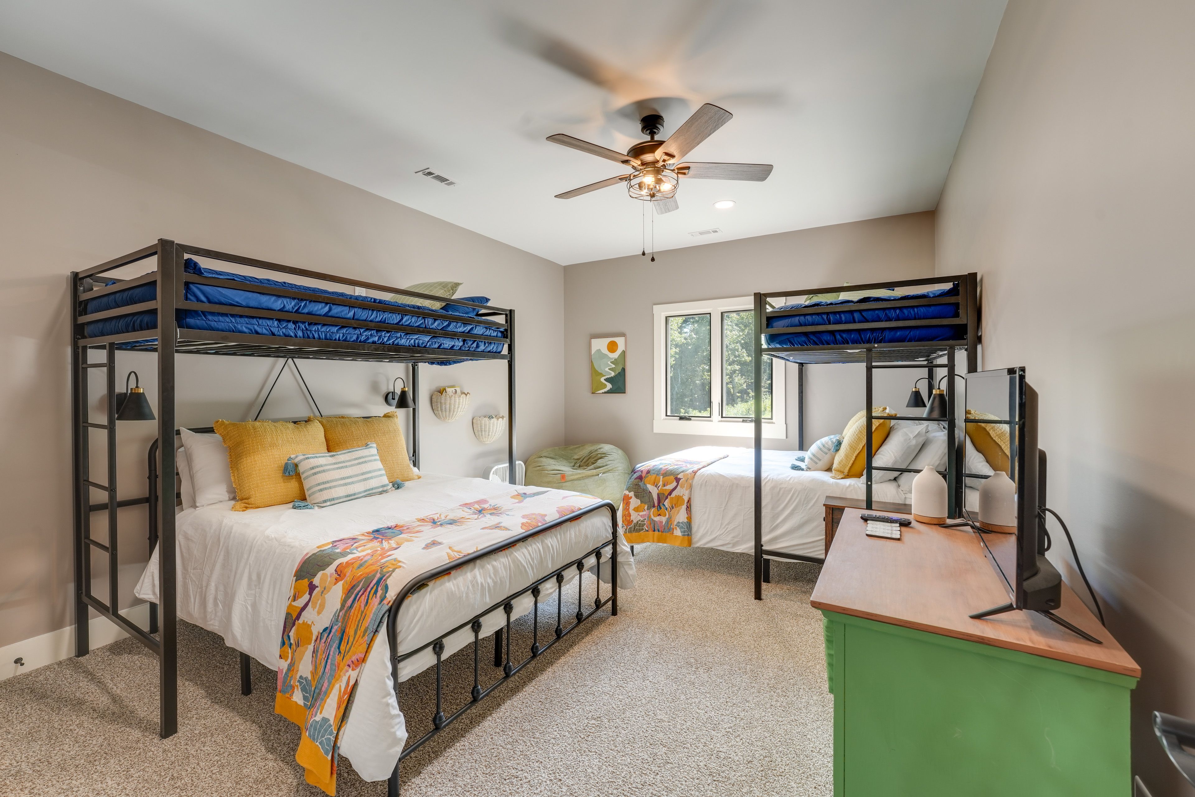 Bedroom 2 | 2 Twin/Full Bunk Beds | 1st Floor