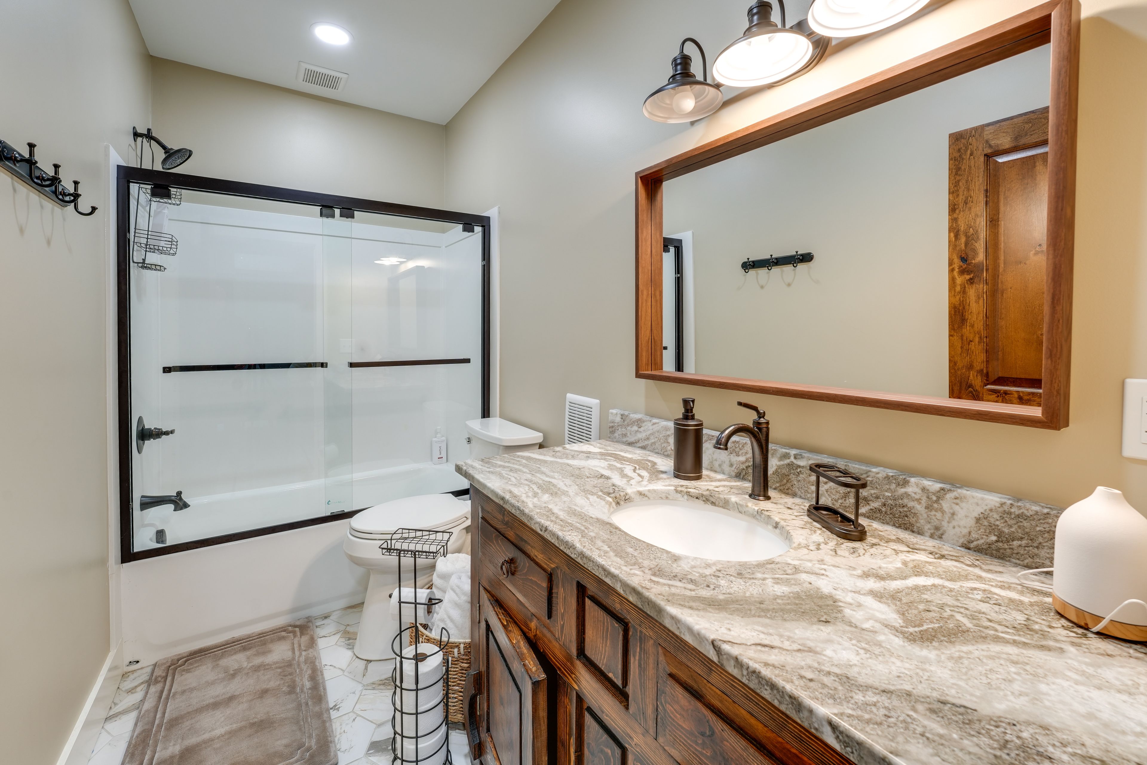En-Suite Bathroom | Basement Level
