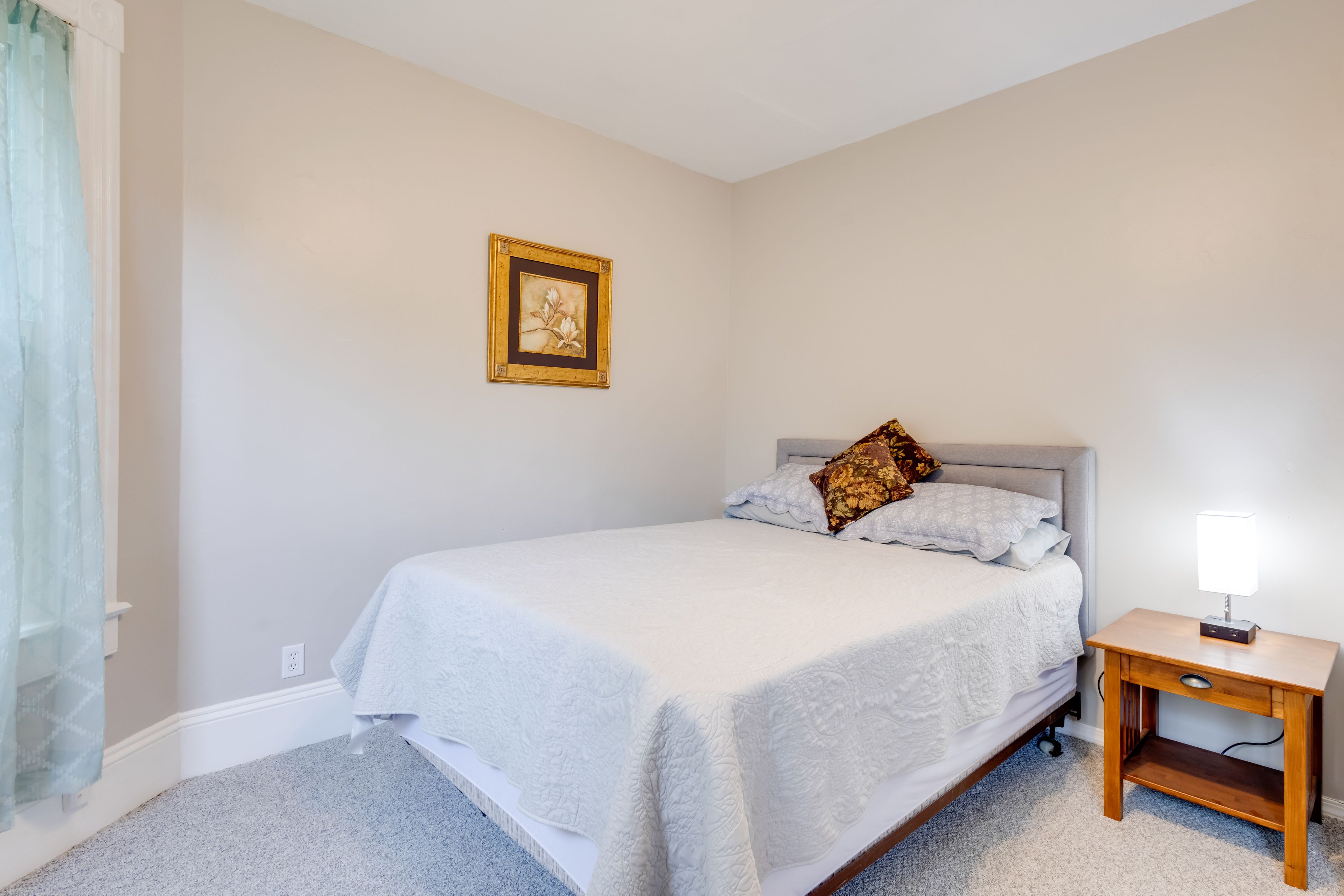 Bedroom 2 | Queen Bed