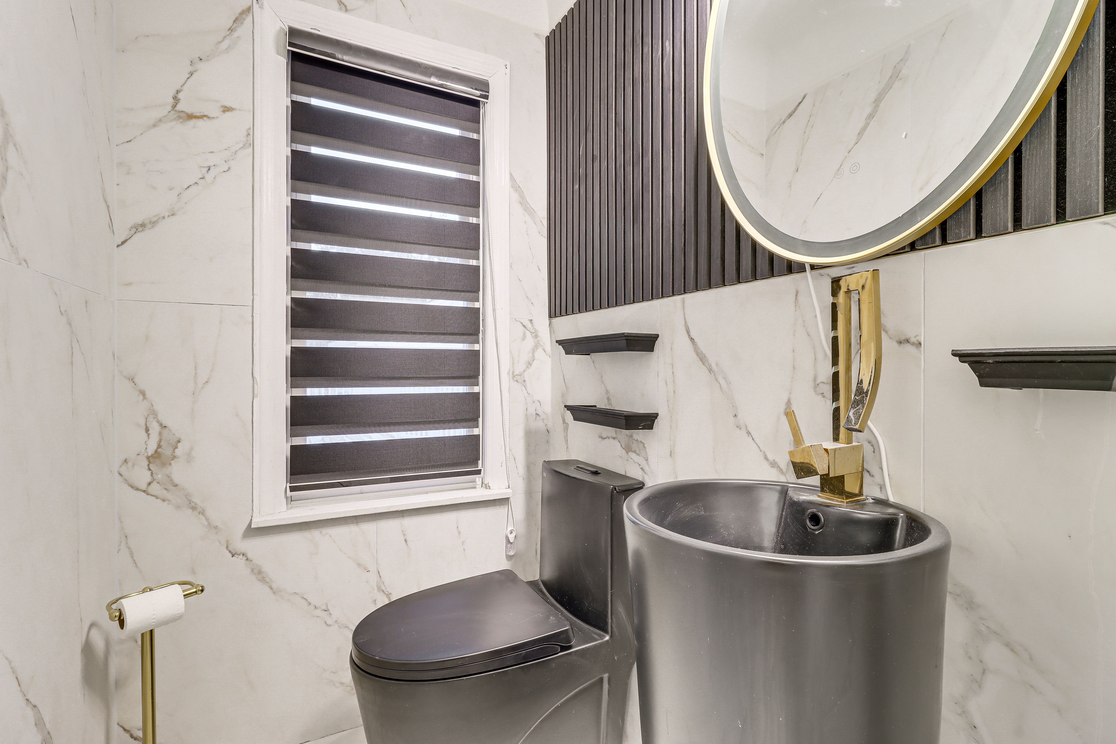 Half Bathroom | 1st Floor