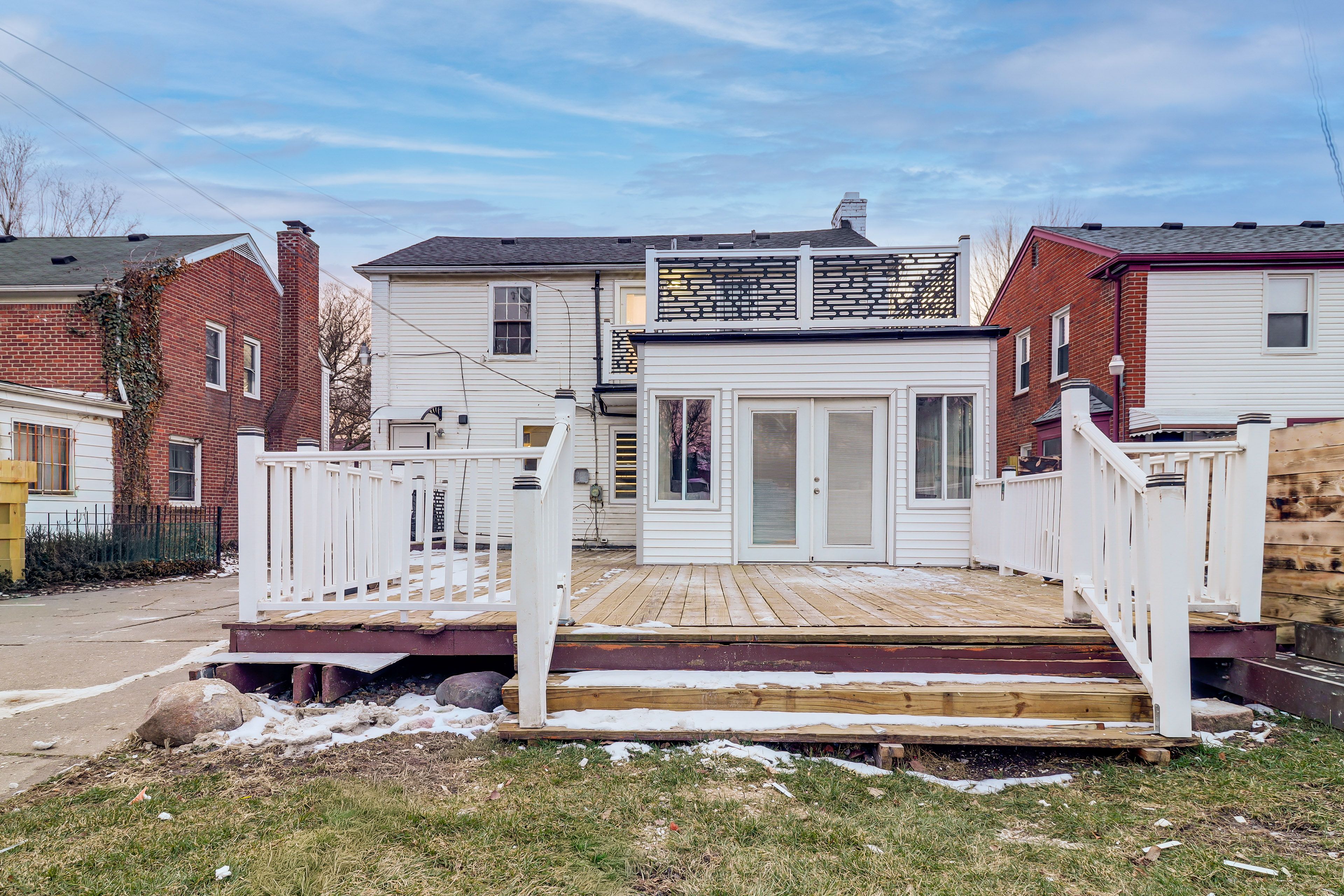 Exterior | Deck | Private Yard