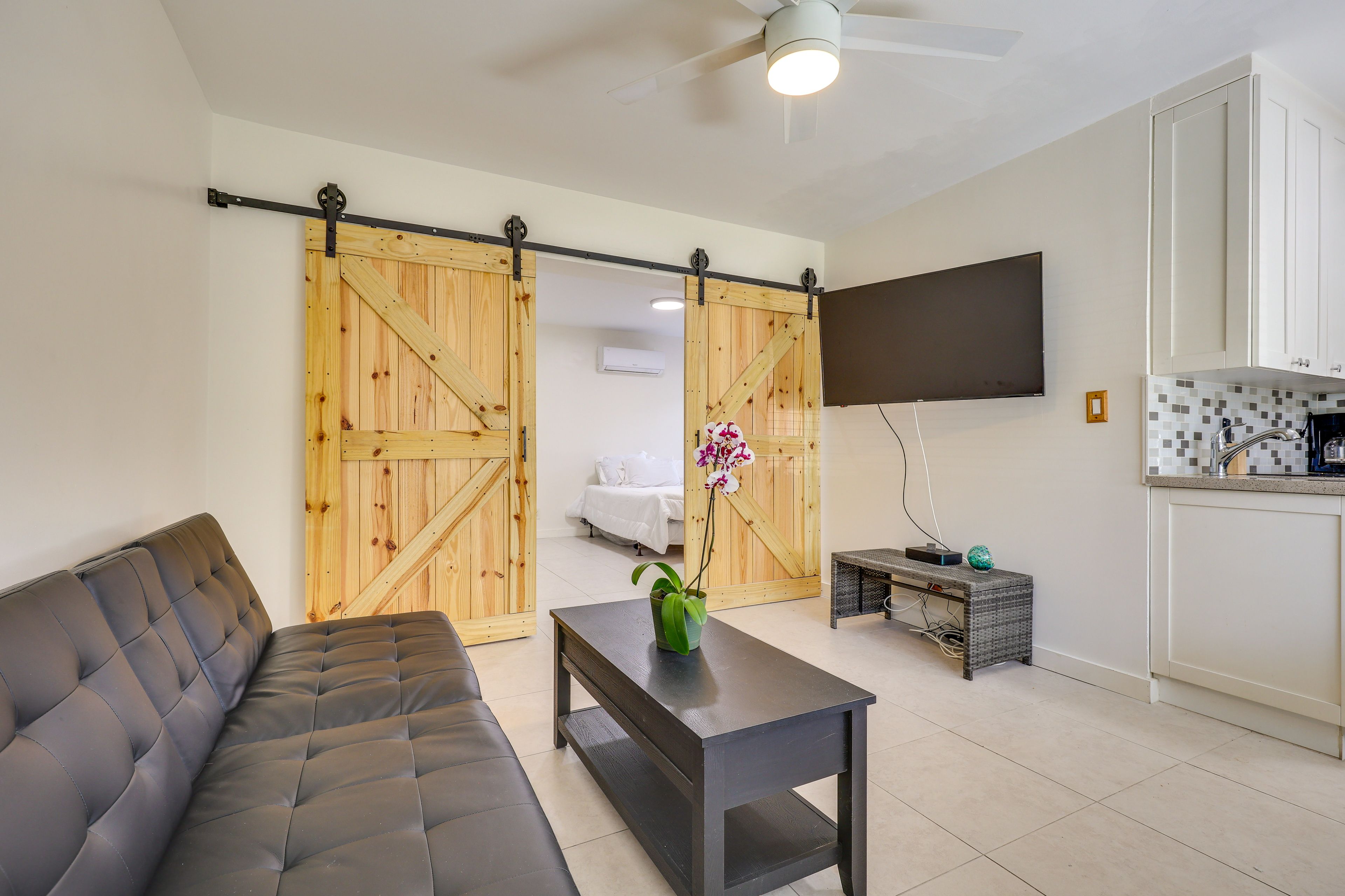 Pompano Beach Vacation Rental | 1BR | 1BA | 600 Sq Ft | Step-Free Access