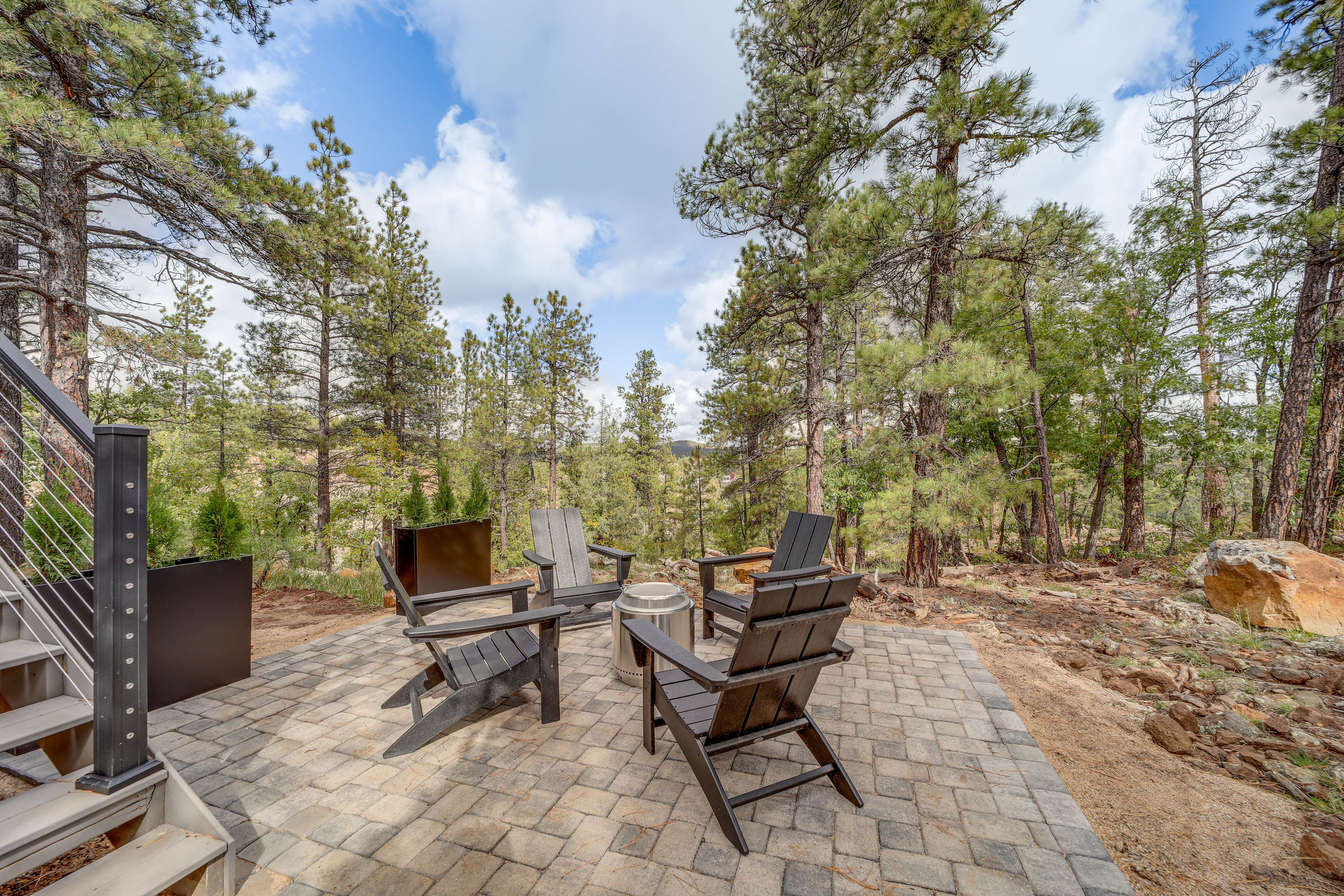 Fire Pit w/ Seating