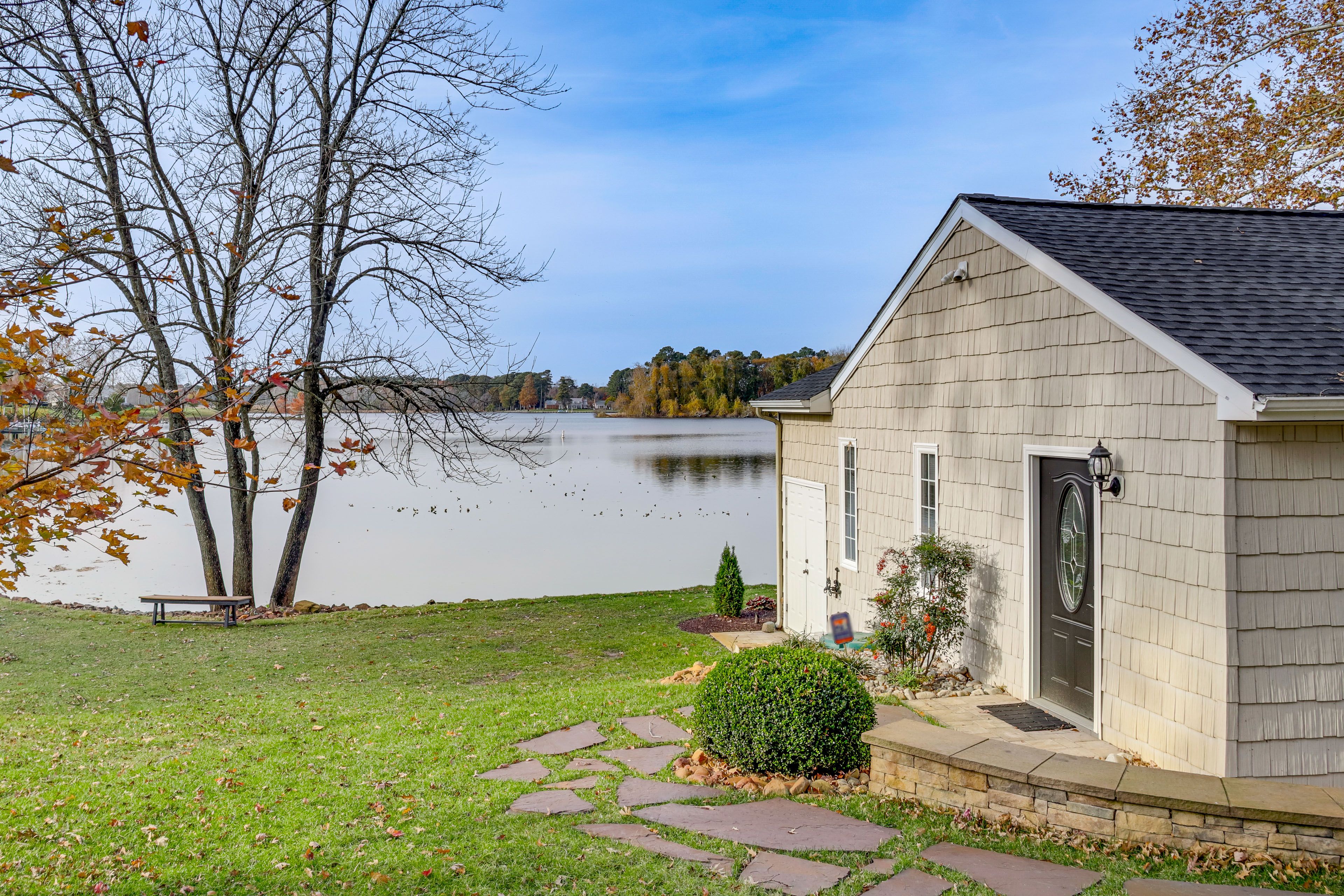 Exterior | Parking | Shared Driveway (2 Vehicles)