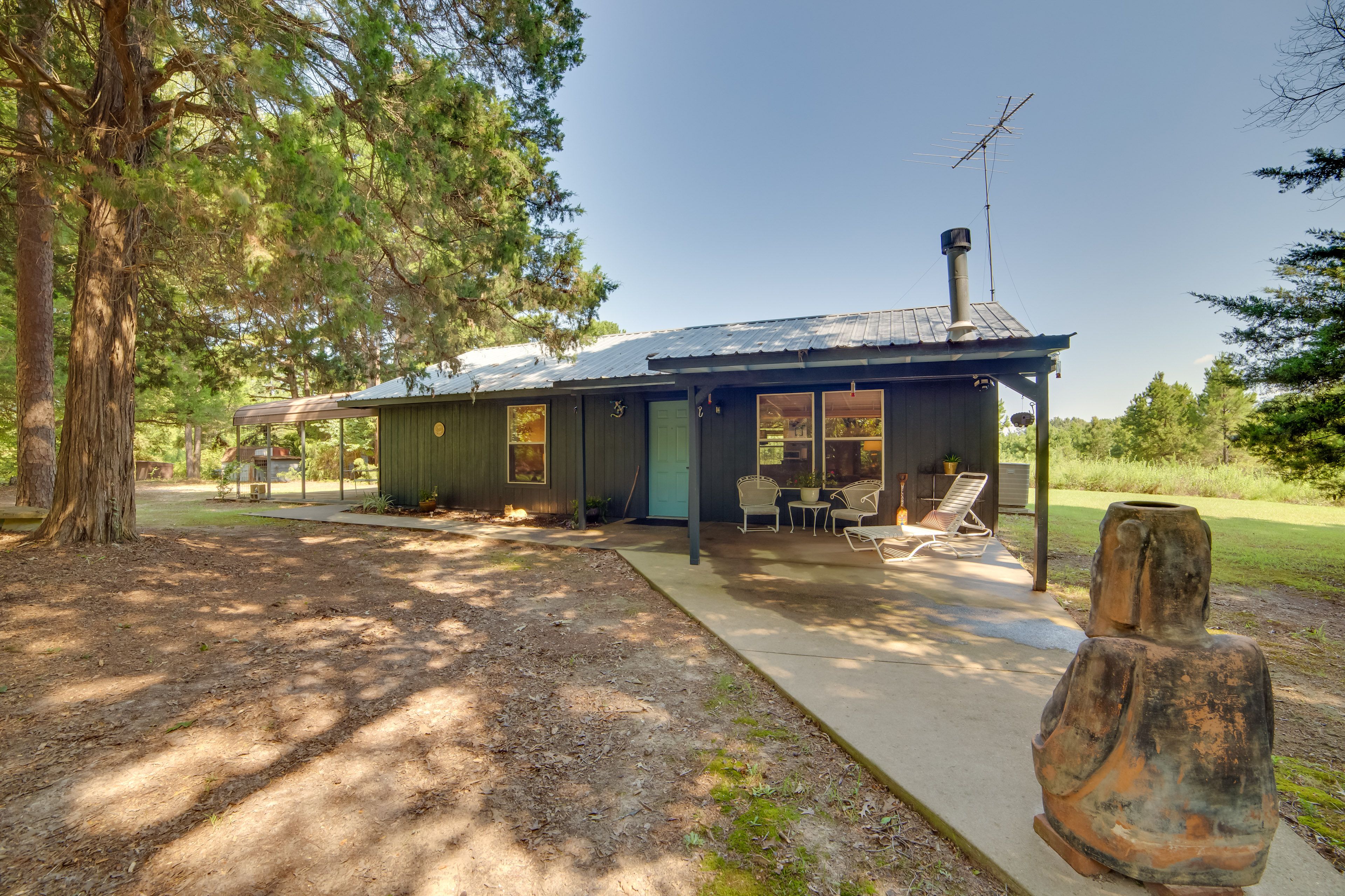 Property Exterior | Single-Story Home