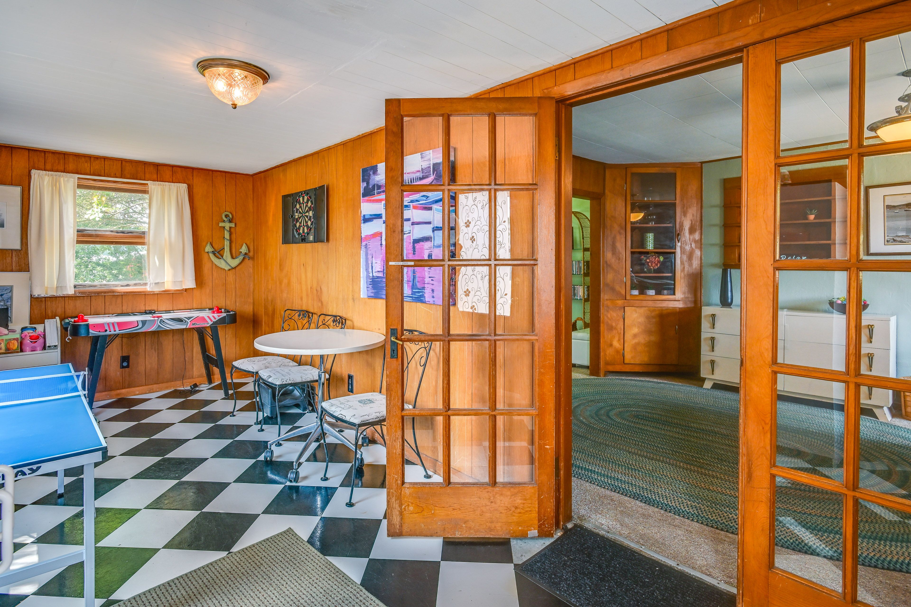 Sunroom | Ping-Pong | Air Hockey