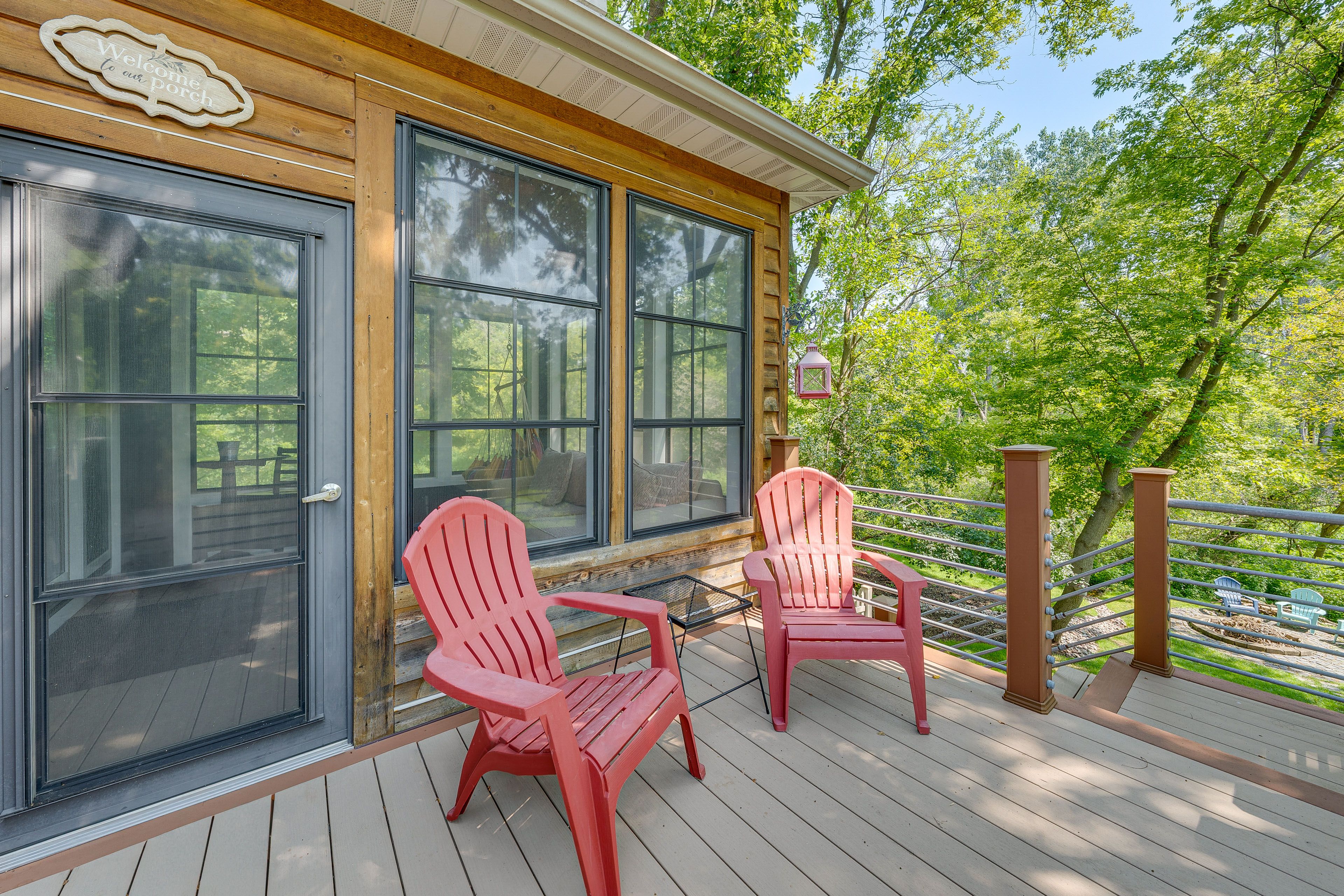 Private Deck | Outdoor Seating