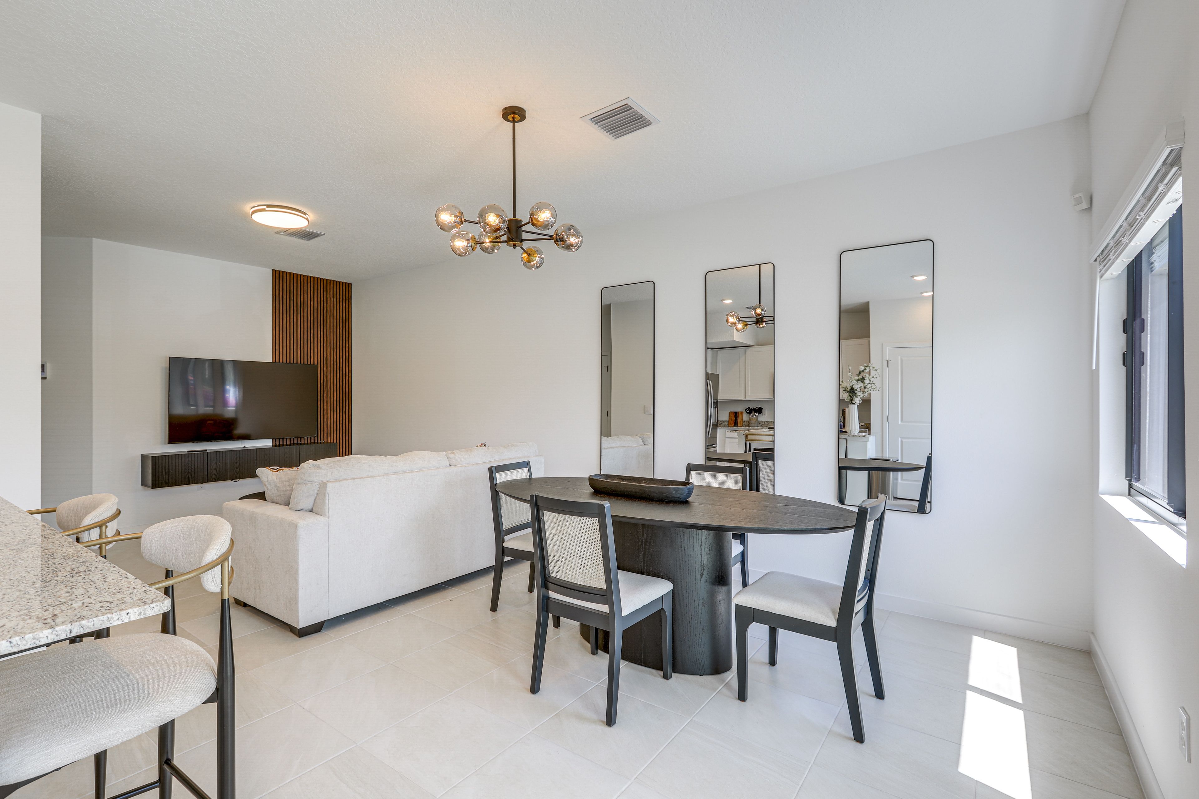 Dining Area | 1st Floor