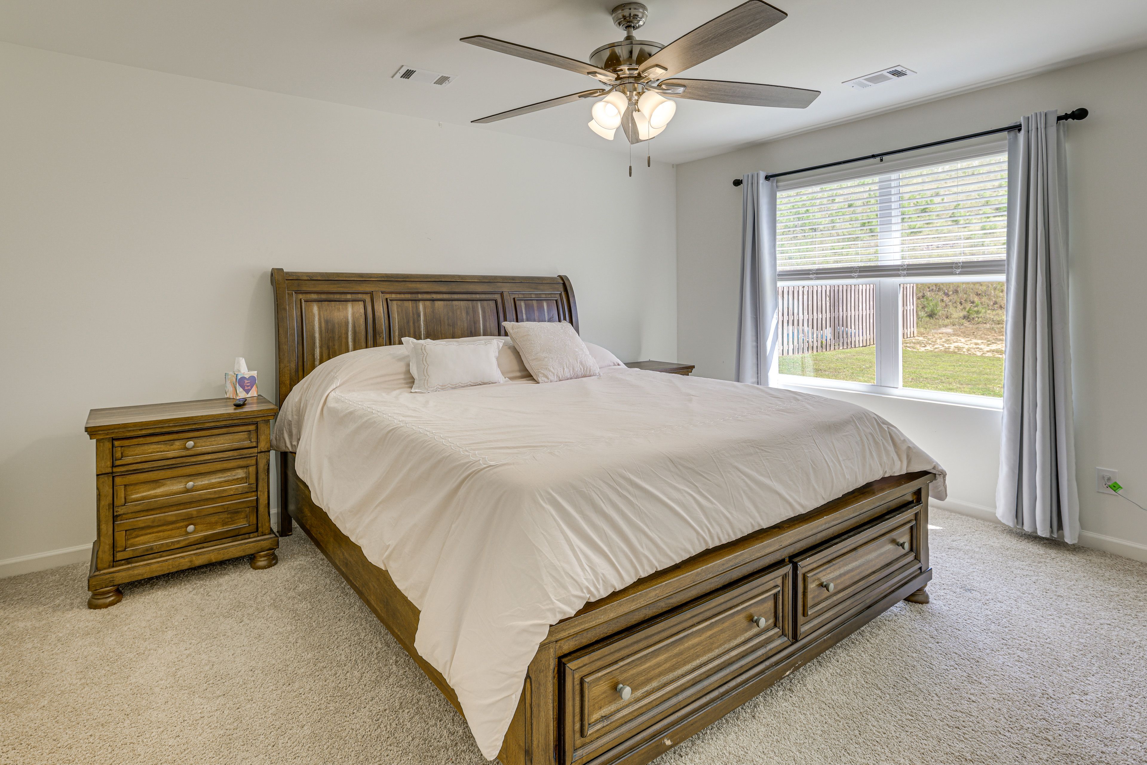 Bedroom 1 | King Bed