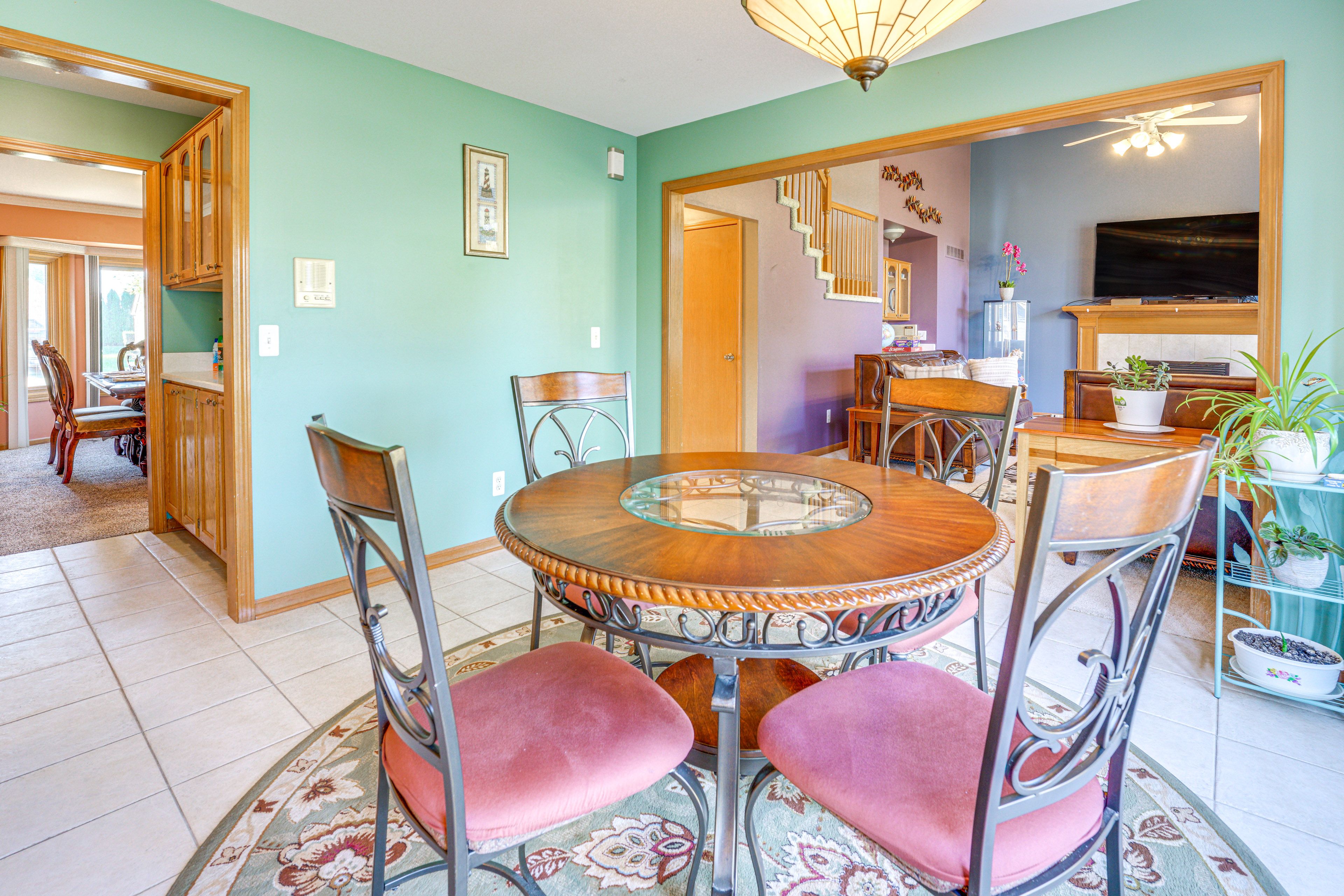 Dining Area | 1st Floor