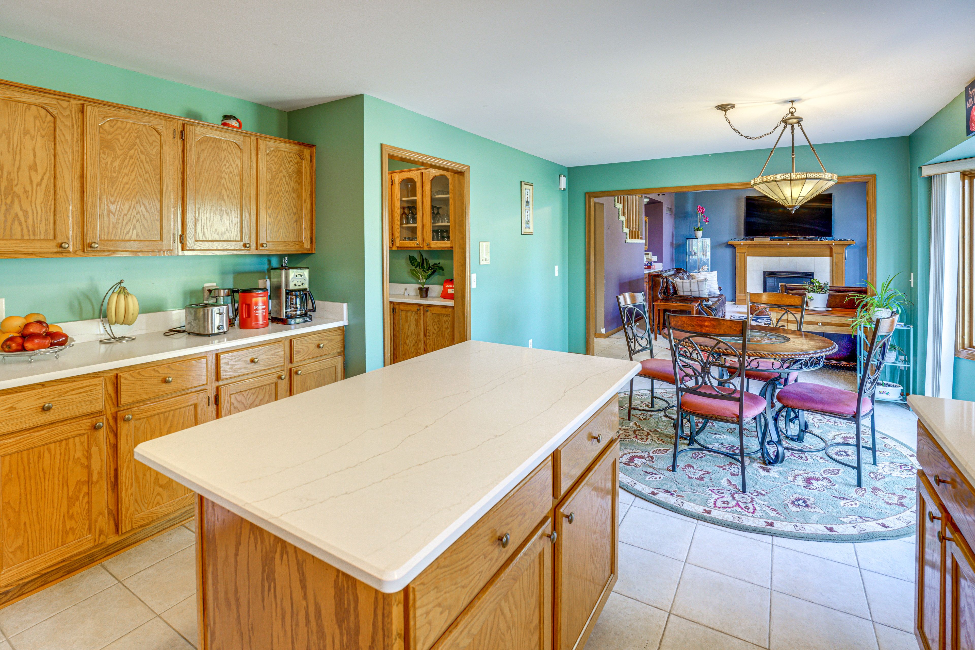 Kitchen | 1st Floor | Cooking Basics | Stove/Oven | Microwave