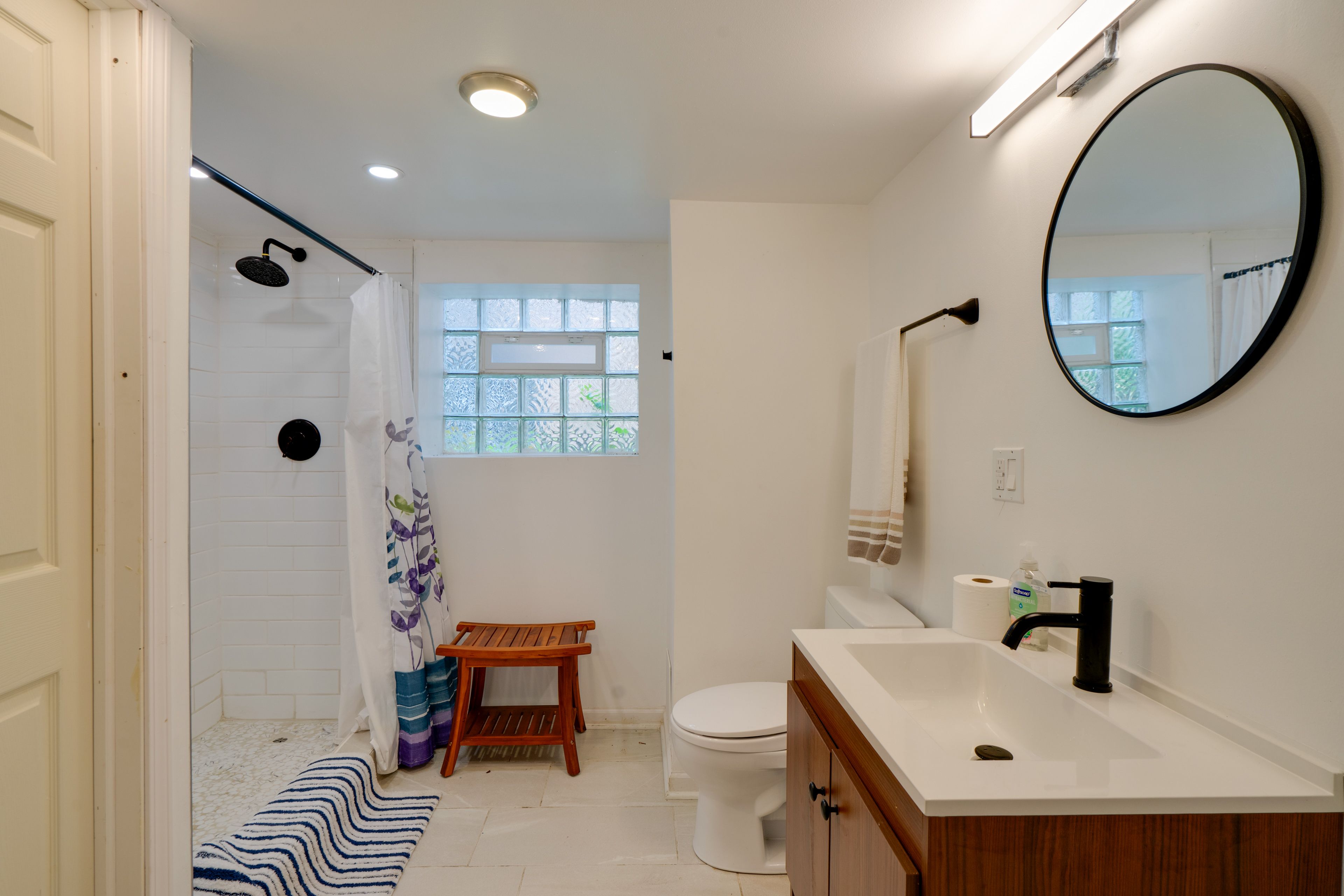 Full Bathroom | Basement Floor