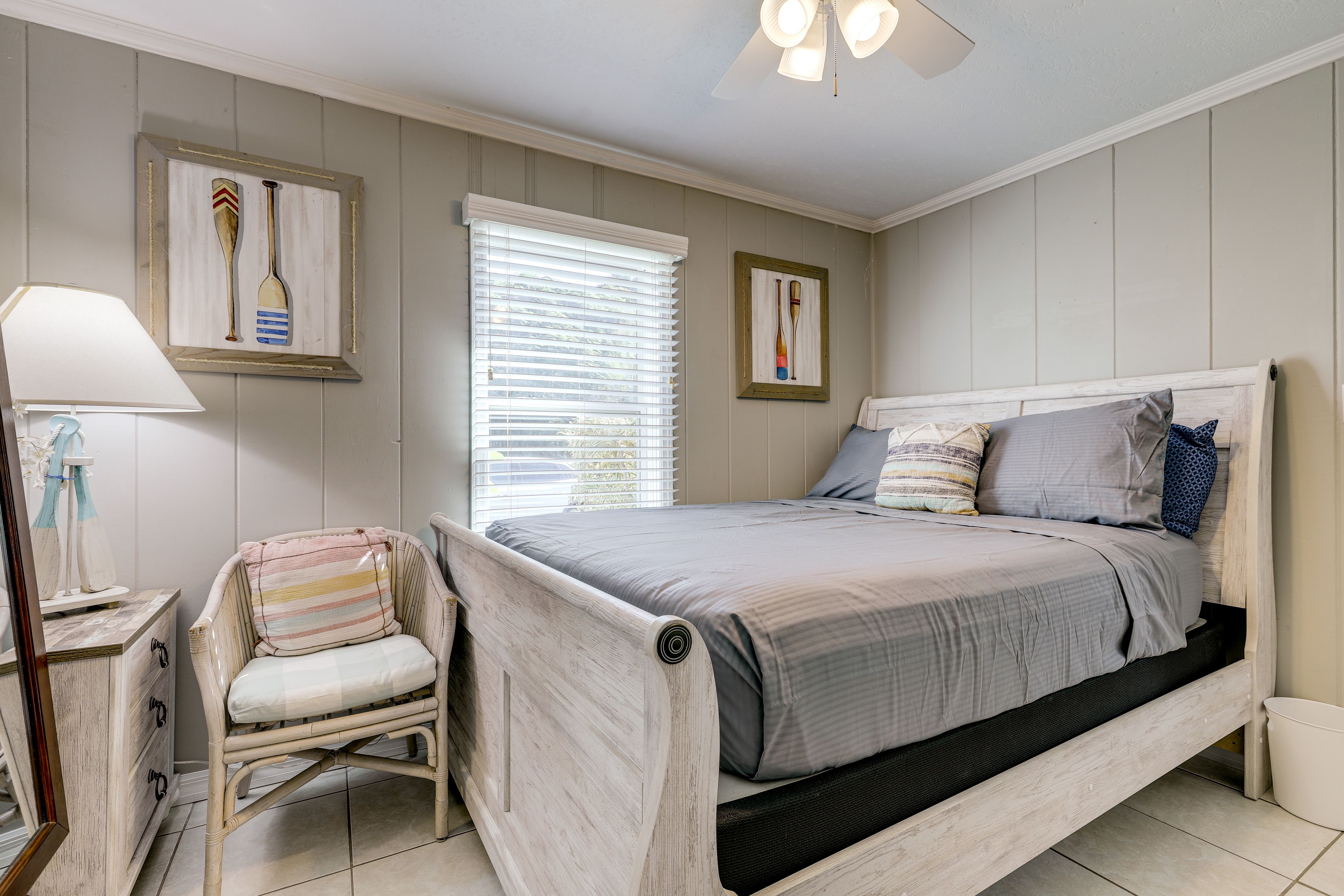 Bedroom 1 | Full Bed