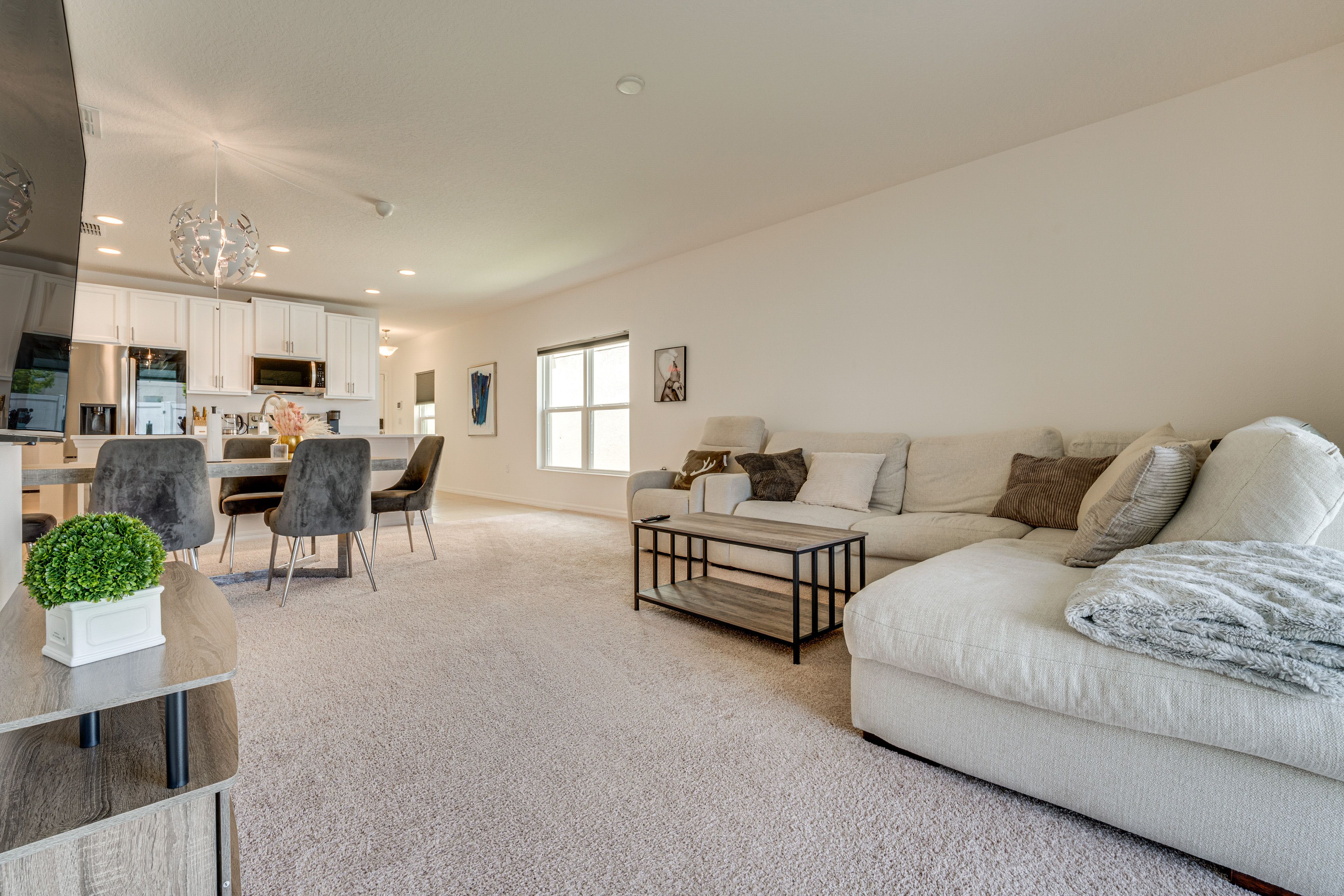 Living Room | Free WiFi | Central A/C & Heat