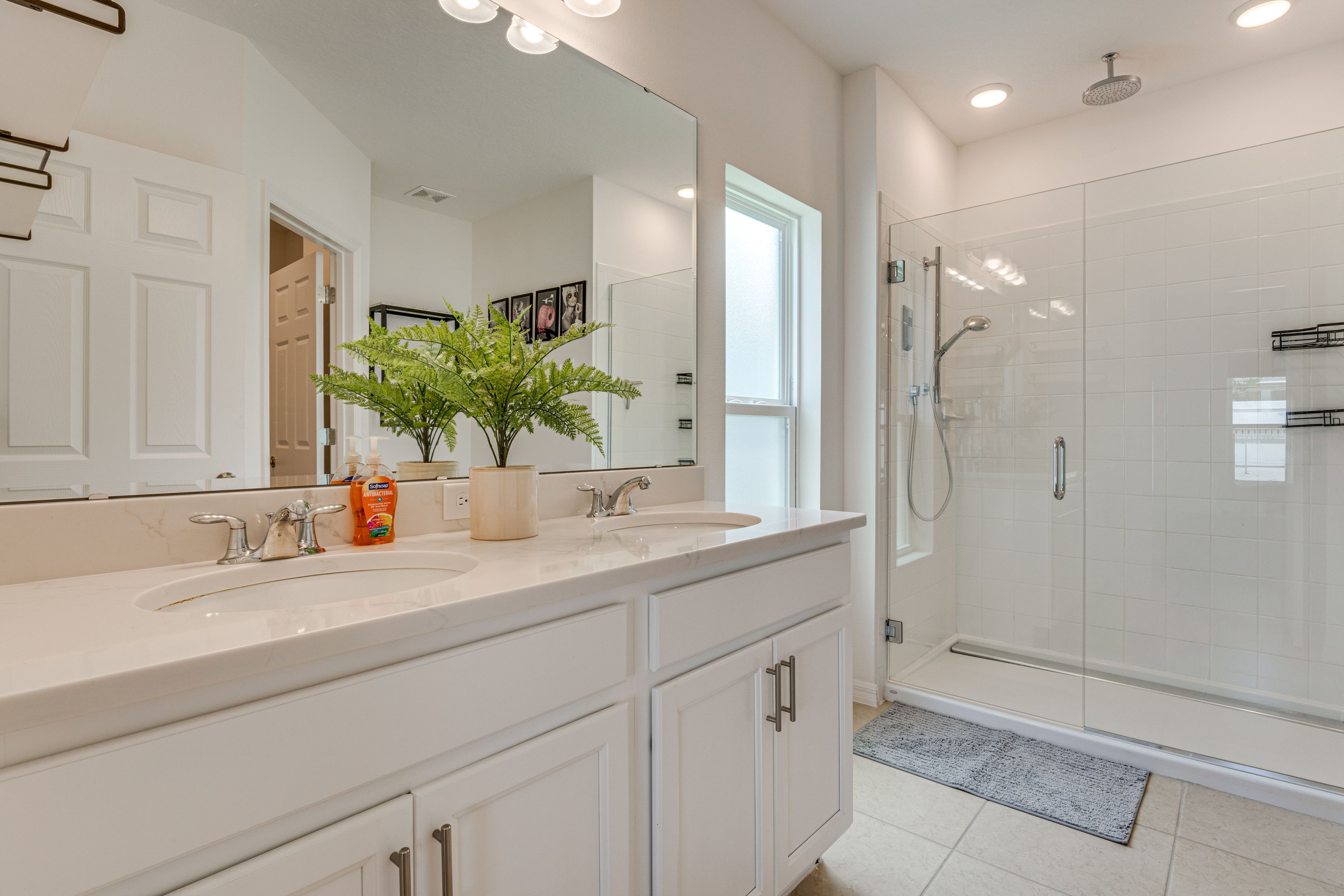 En-Suite Bathroom | Walk-In Closet