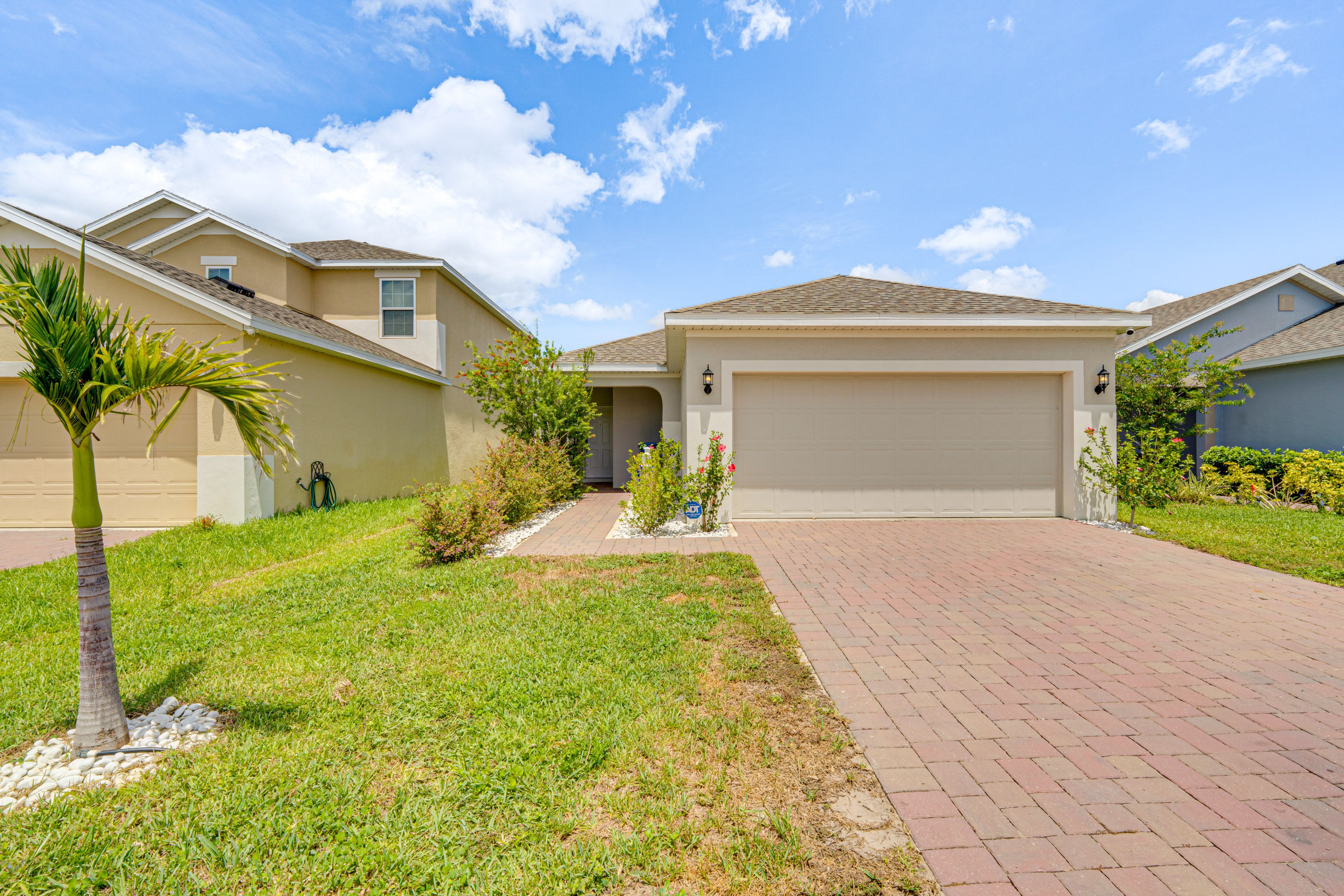 Parking | Driveway (2 Vehicles) | Street Parking
