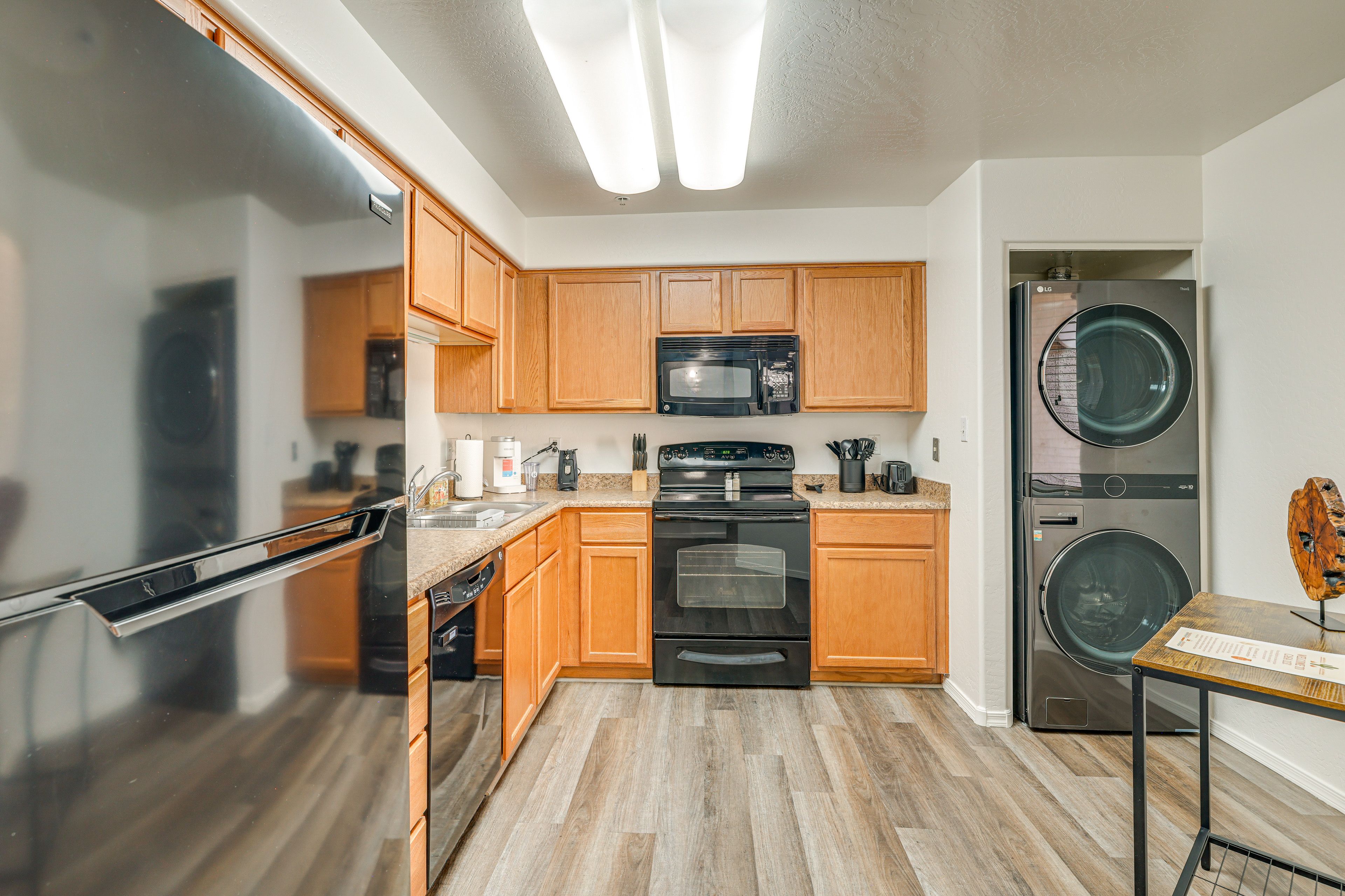 Kitchen | Keurig Coffee Maker | Toaster | Cooking Basics | Washer & Dryer