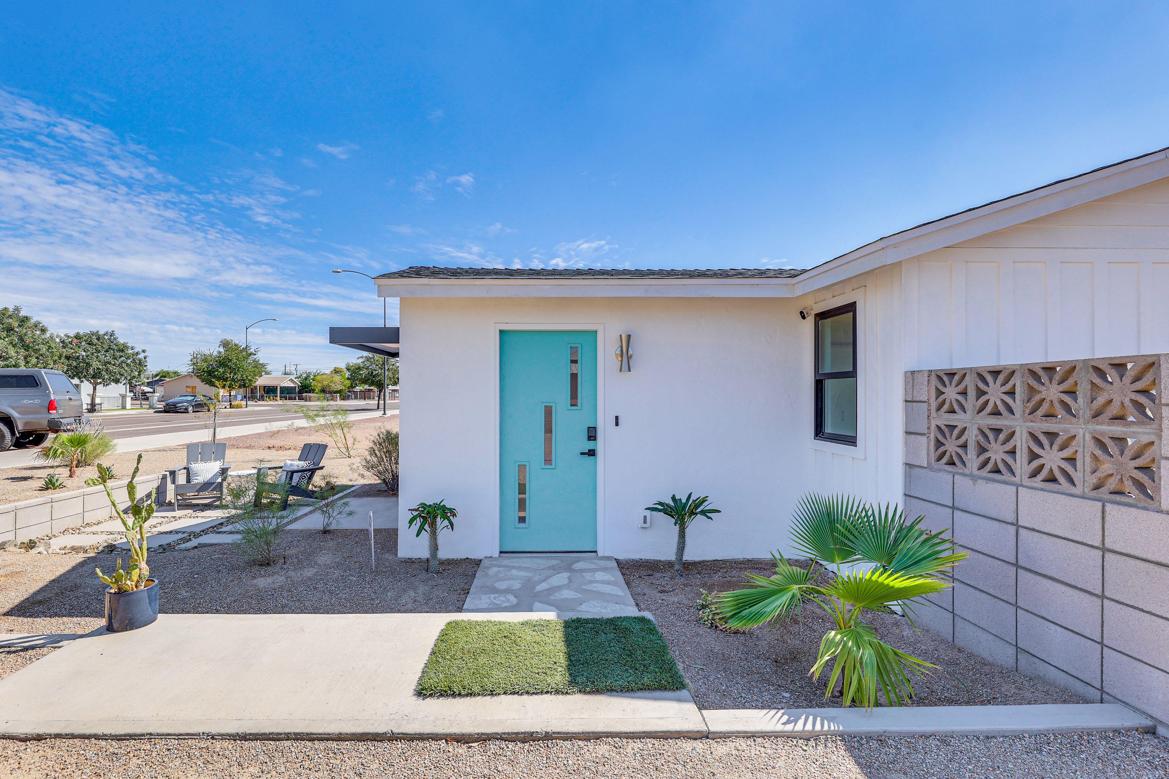 Exterior | Entry | Private Outdoor Space