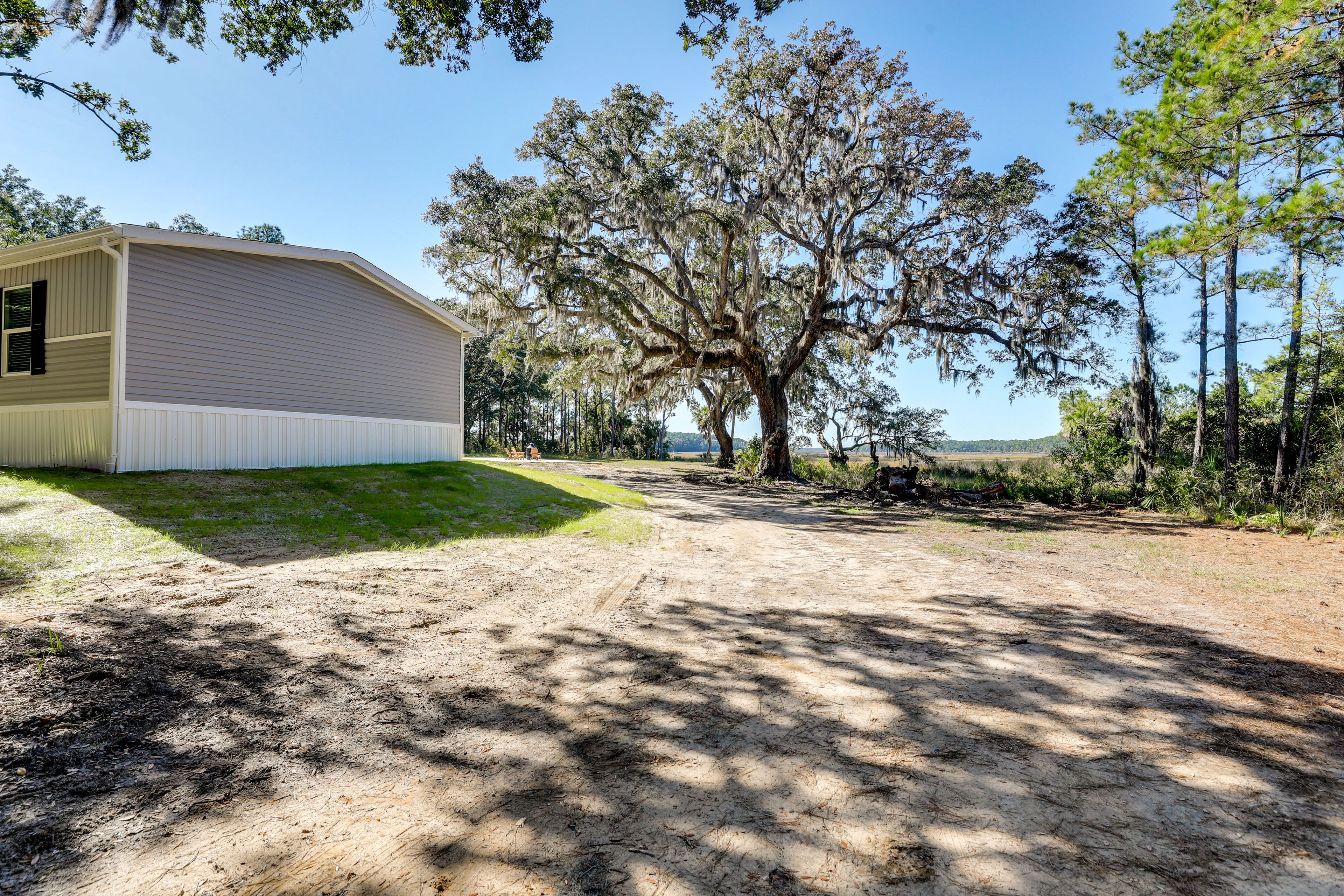 Parking | Driveway (6 Vehicles) | Boat/Trailer Parking Allowed On-Site