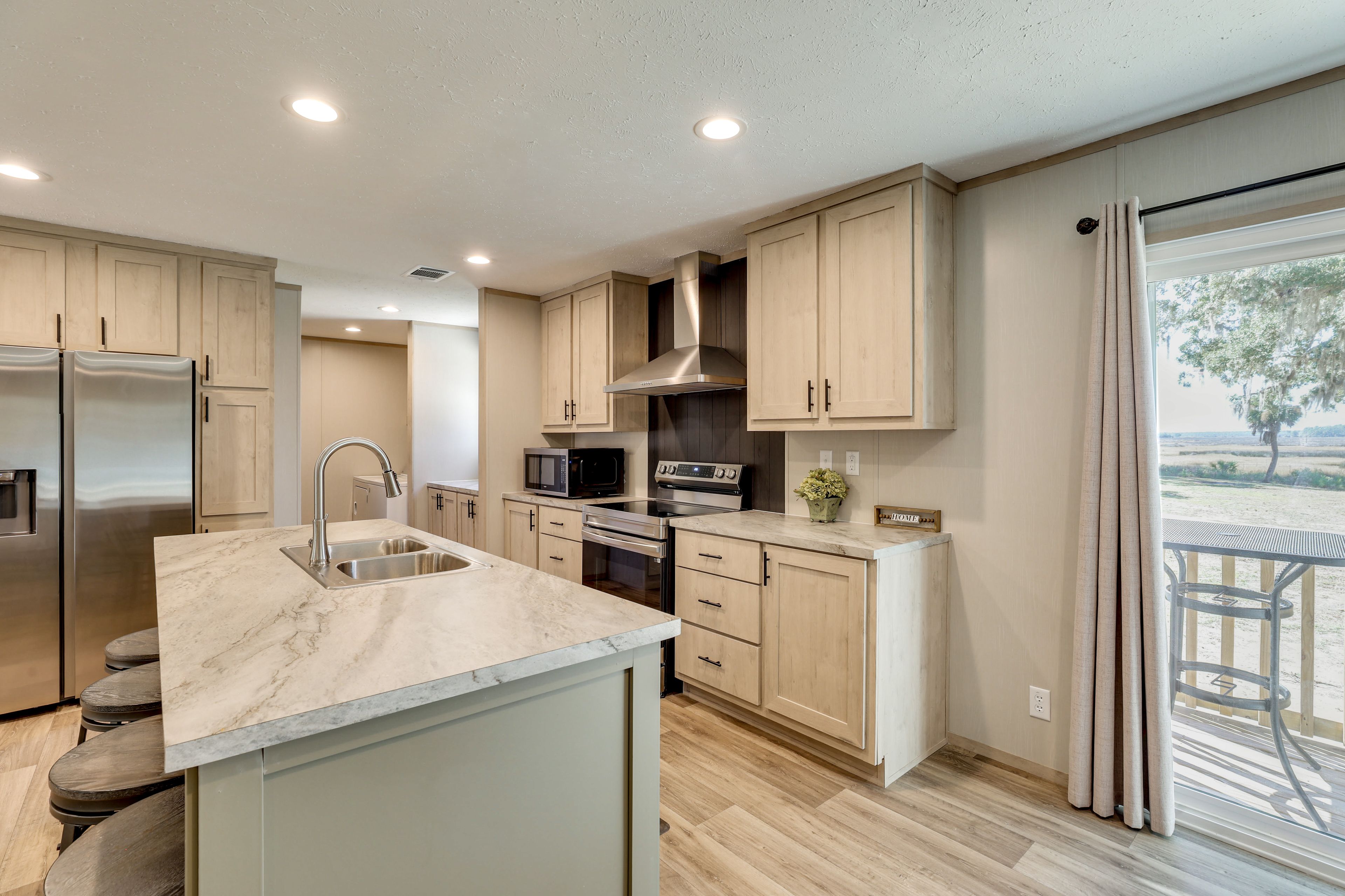 Kitchen | Keurig & Drip Coffee Makers