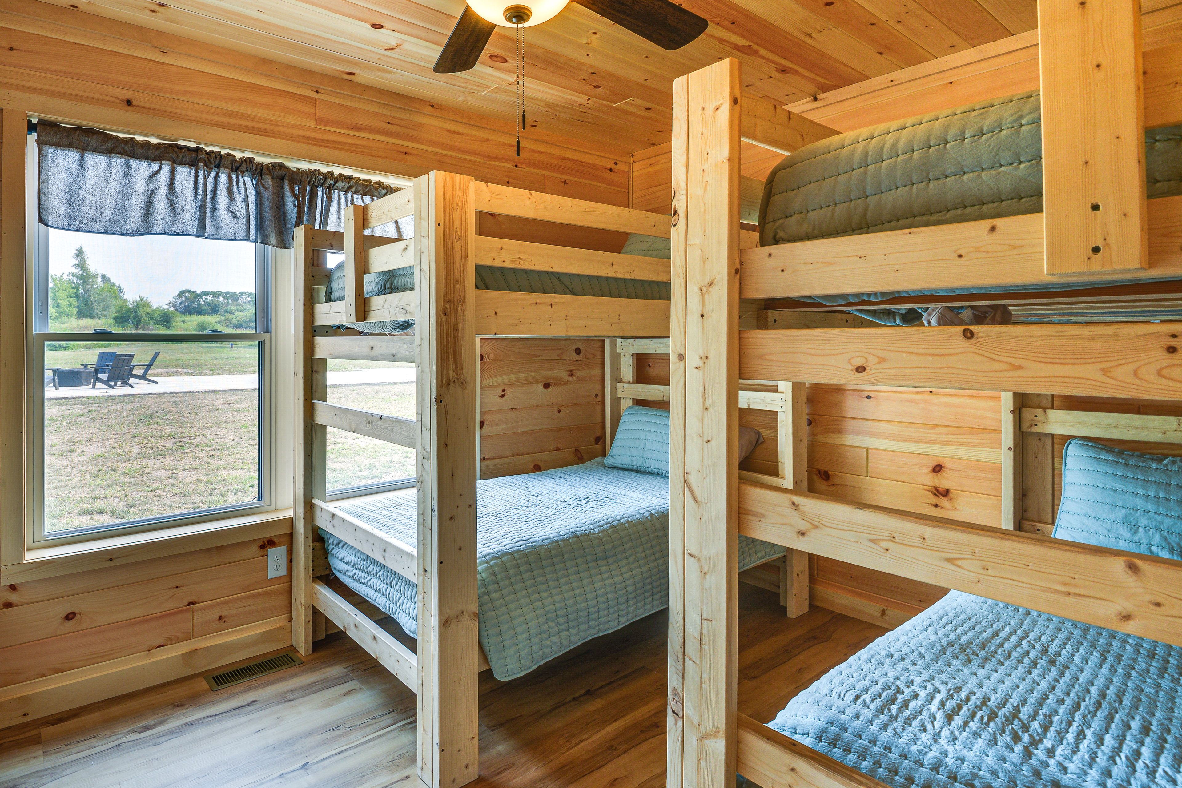 Bedroom 4 | 3 Twin Bunk Beds