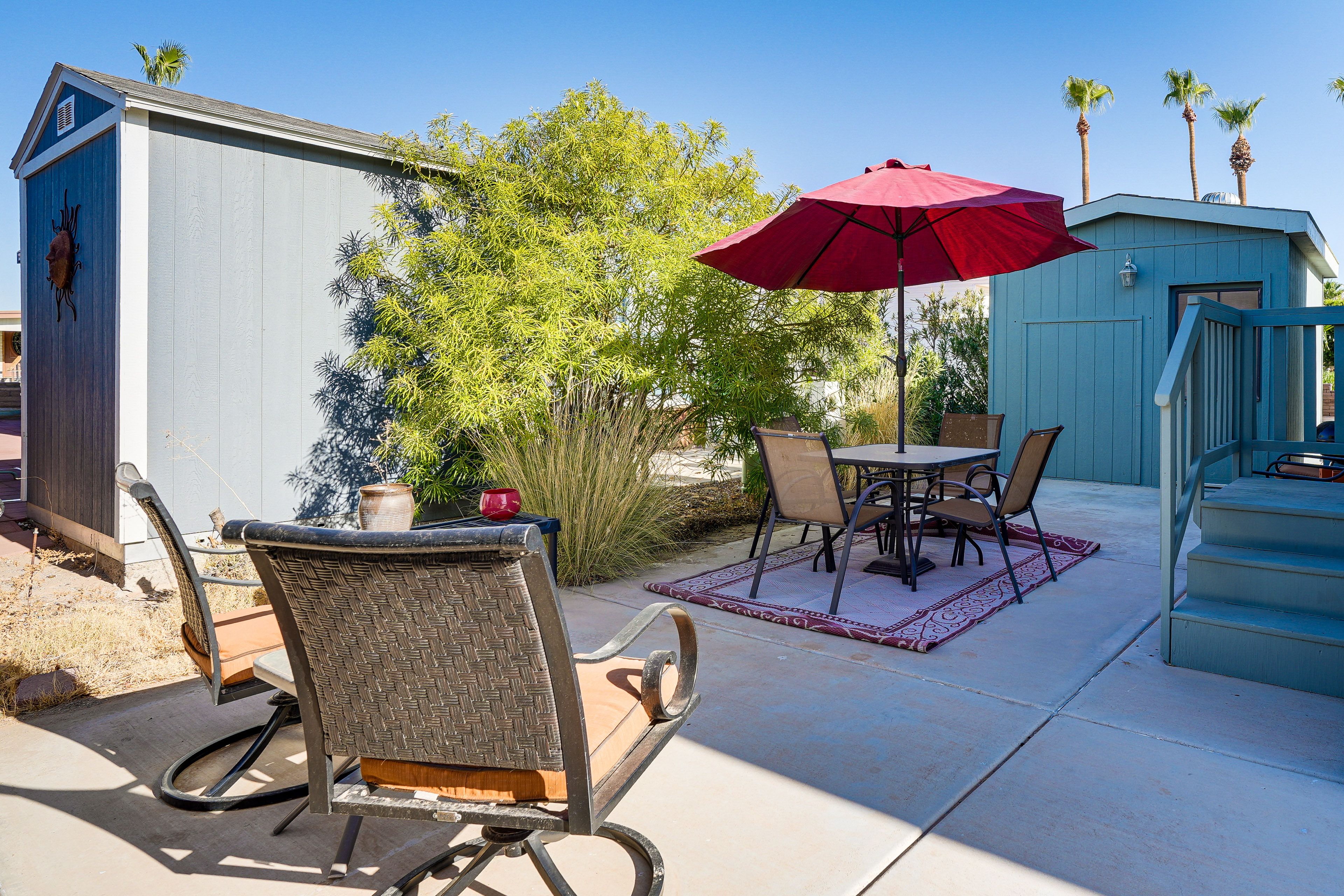 Private Patio | Gas Grill | Outdoor Dining