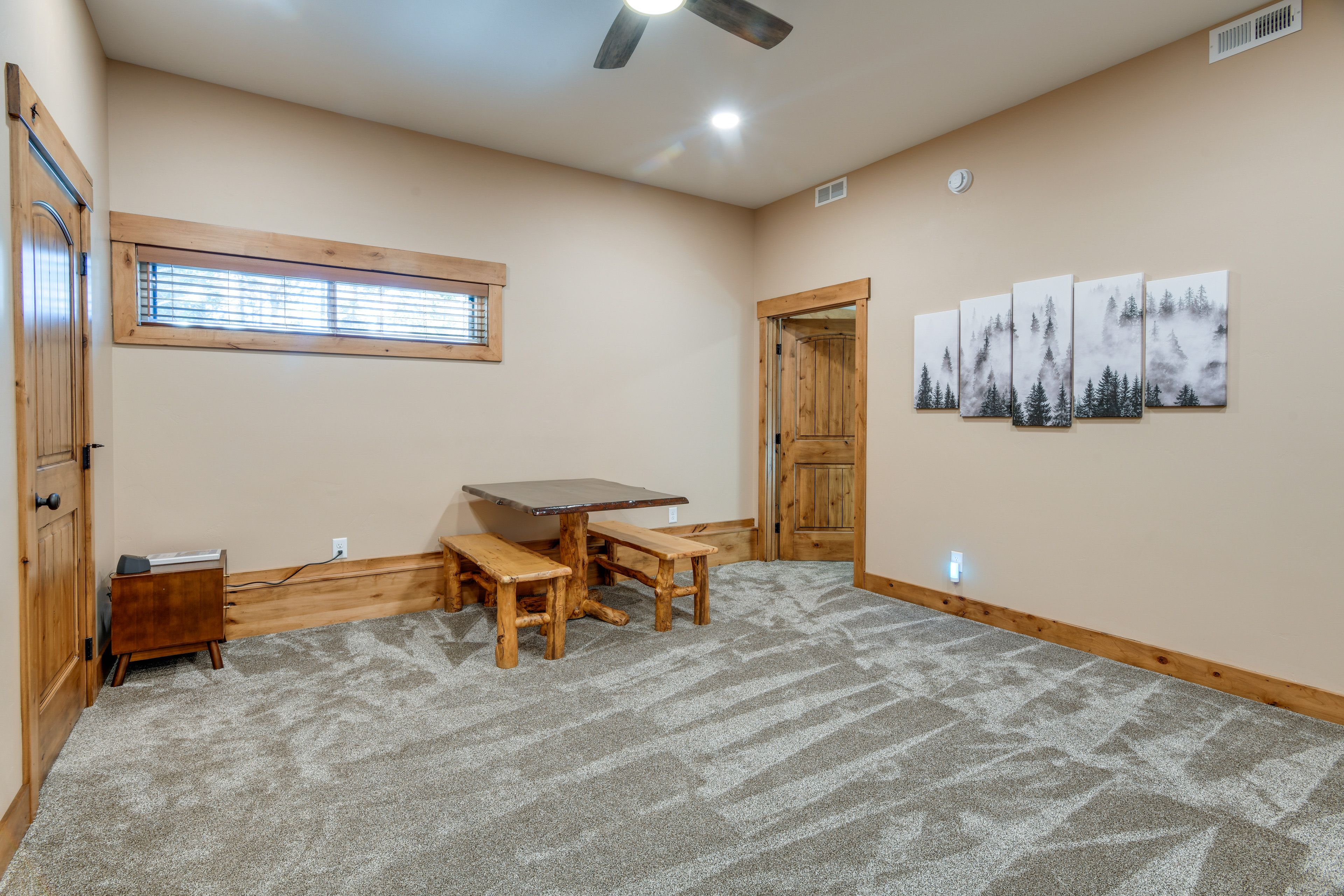 Dining Area | Dishware & Flatware