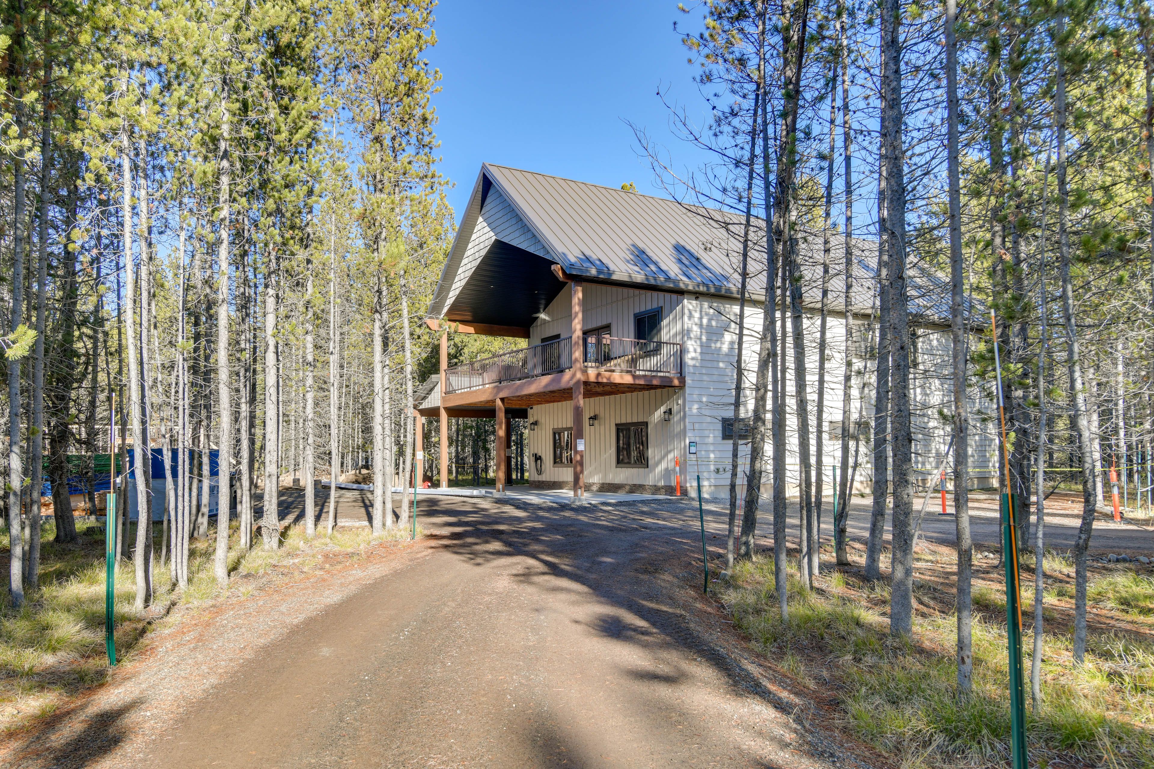 Property Exterior | Single-Story Cabin