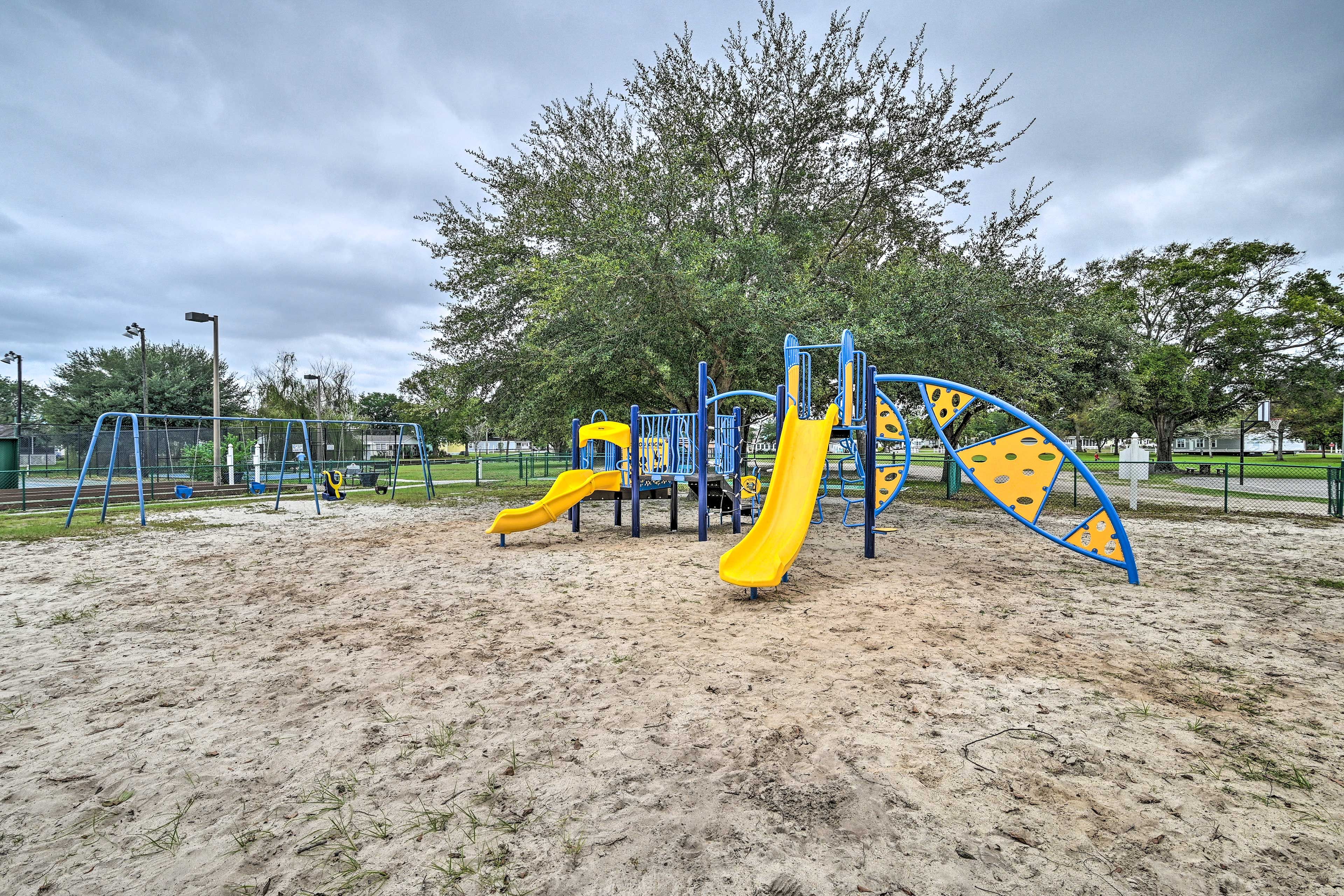 Community Amenities | Playground | Basketball Court | Shuffleboard | Pickleball