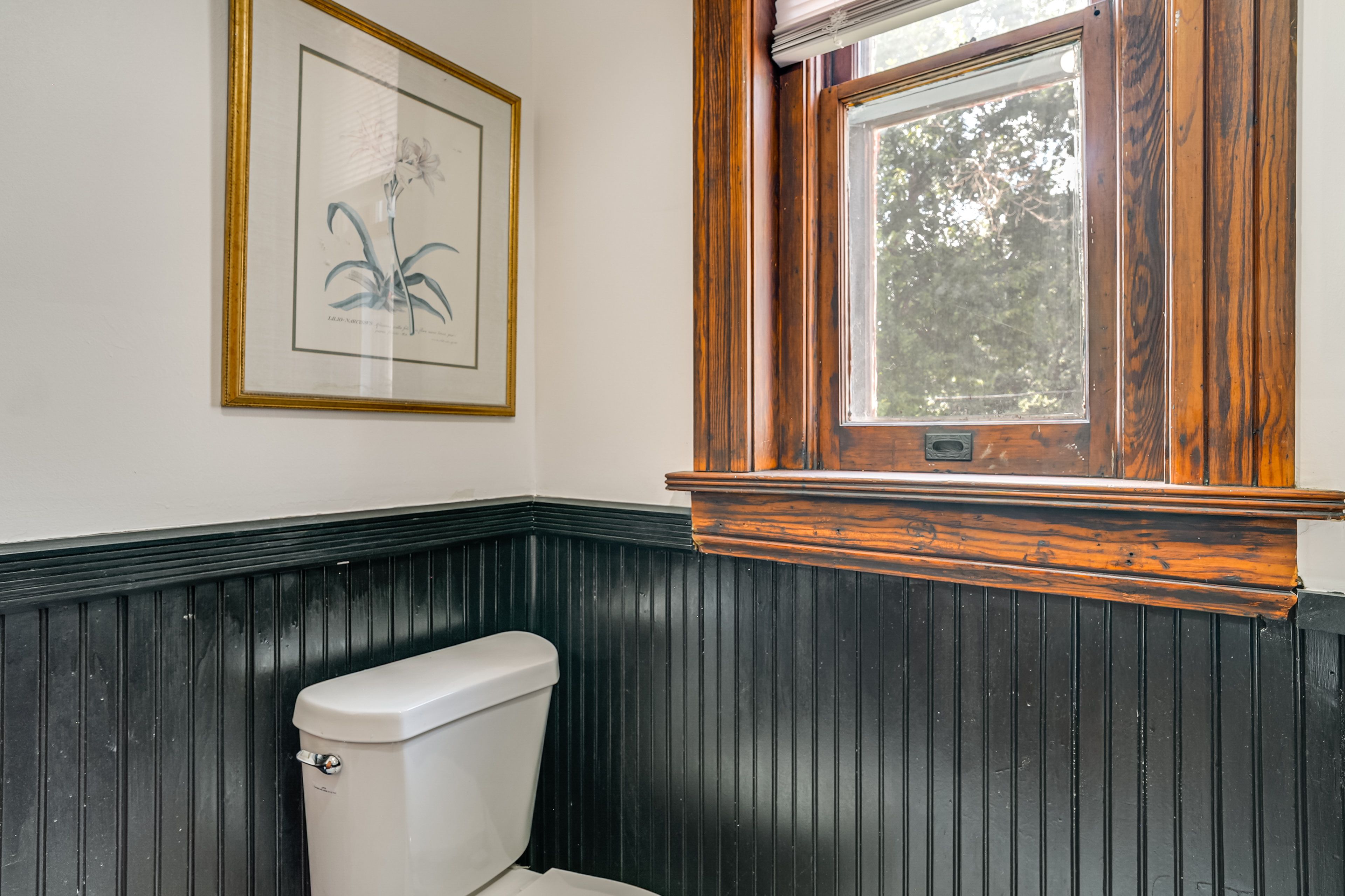 Half Bath | 1st Floor