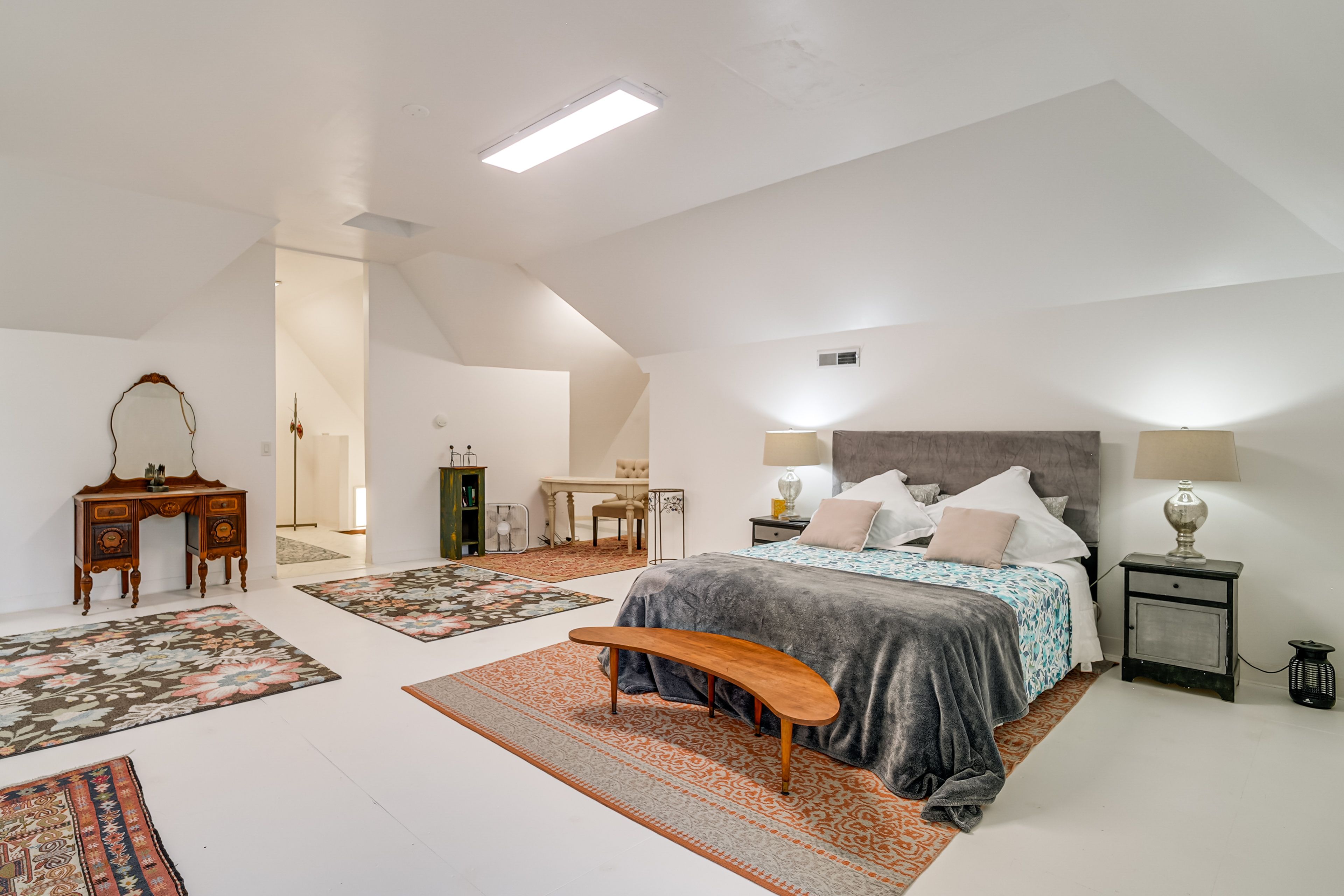 Bedroom 4 | Queen Bed | 3rd Floor