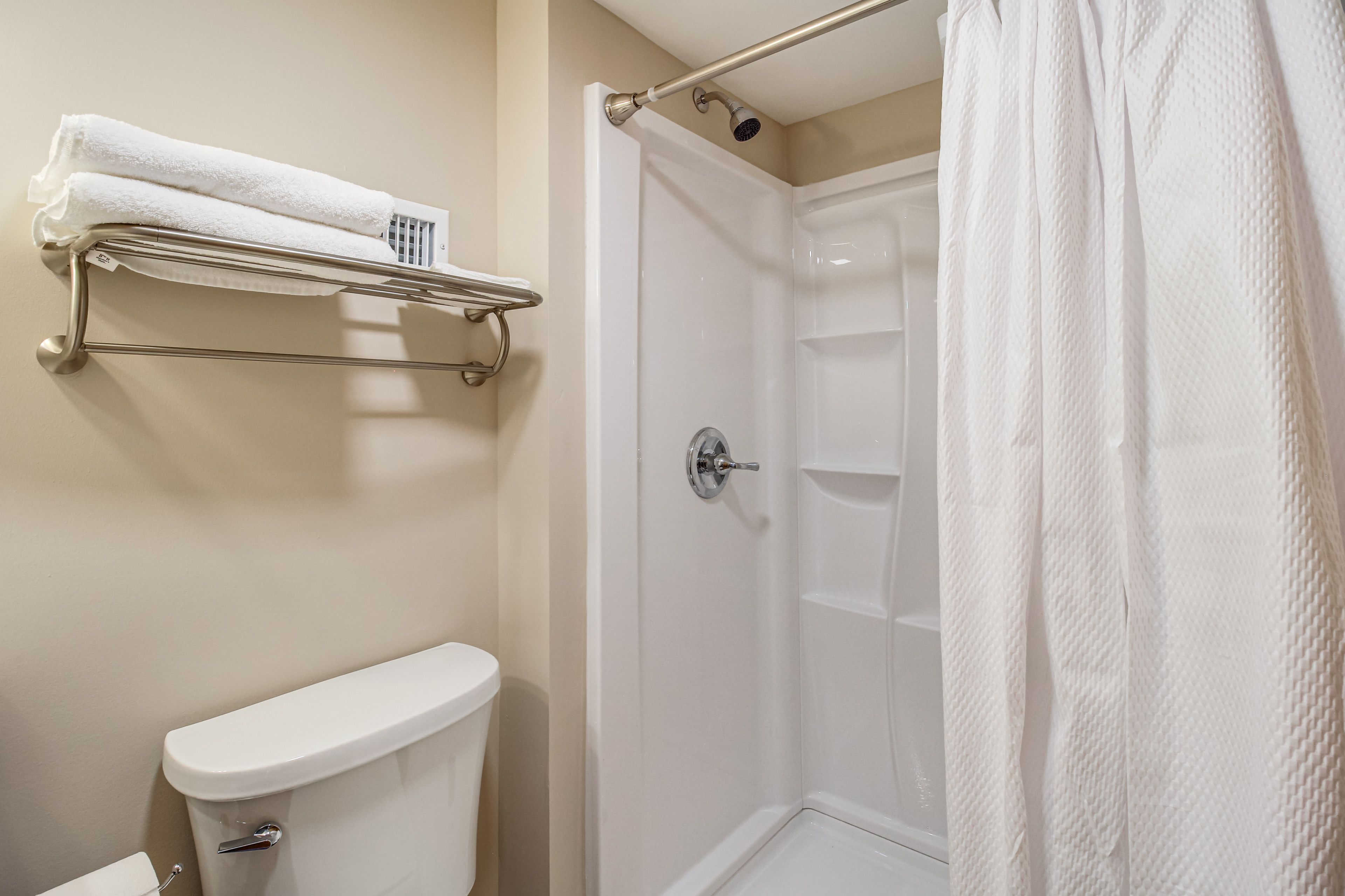 Full Bathroom | 2nd Floor