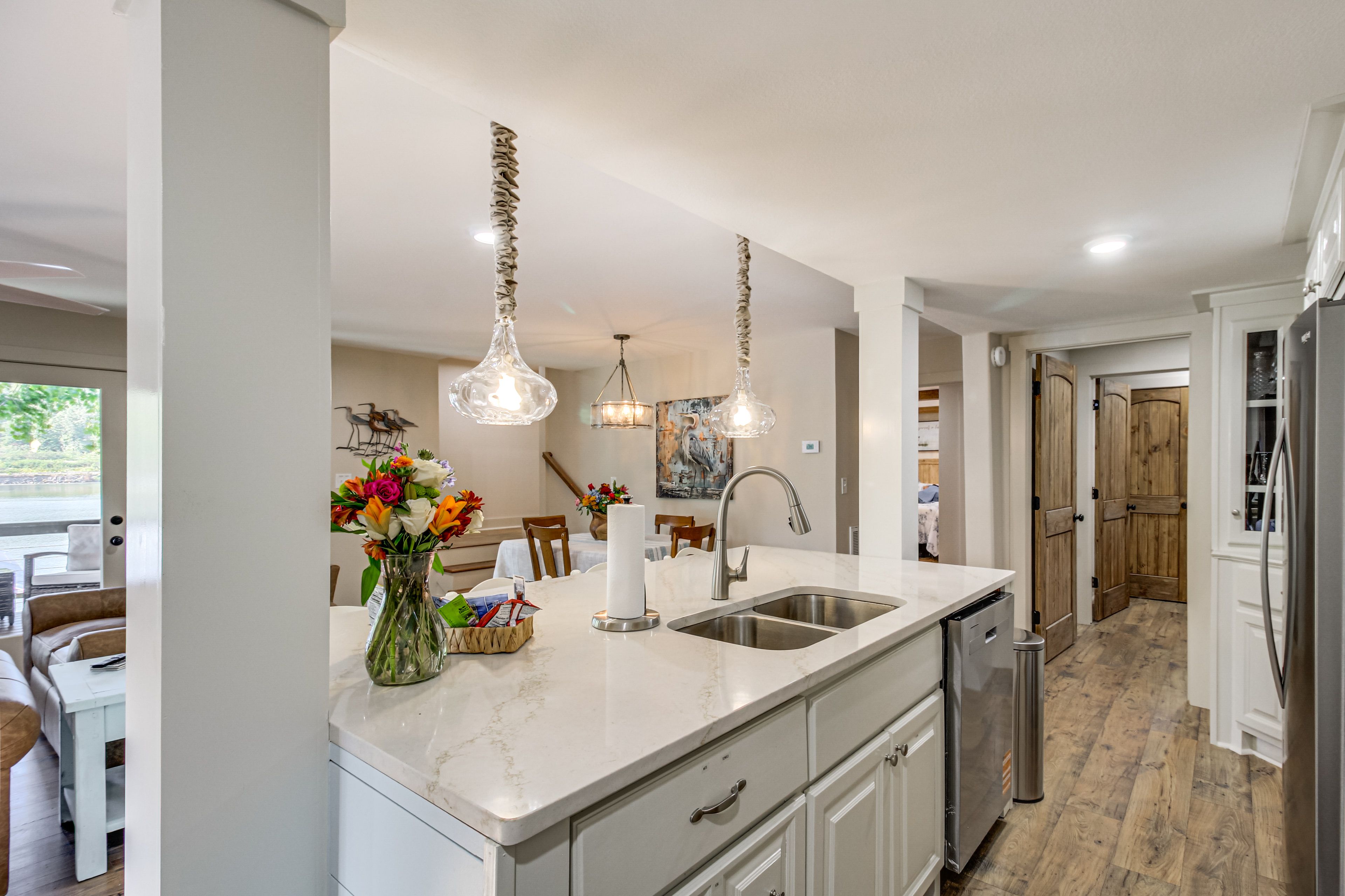 Kitchen | 1st Floor | Cooking Basics | Stove/Oven | Blender | Toaster