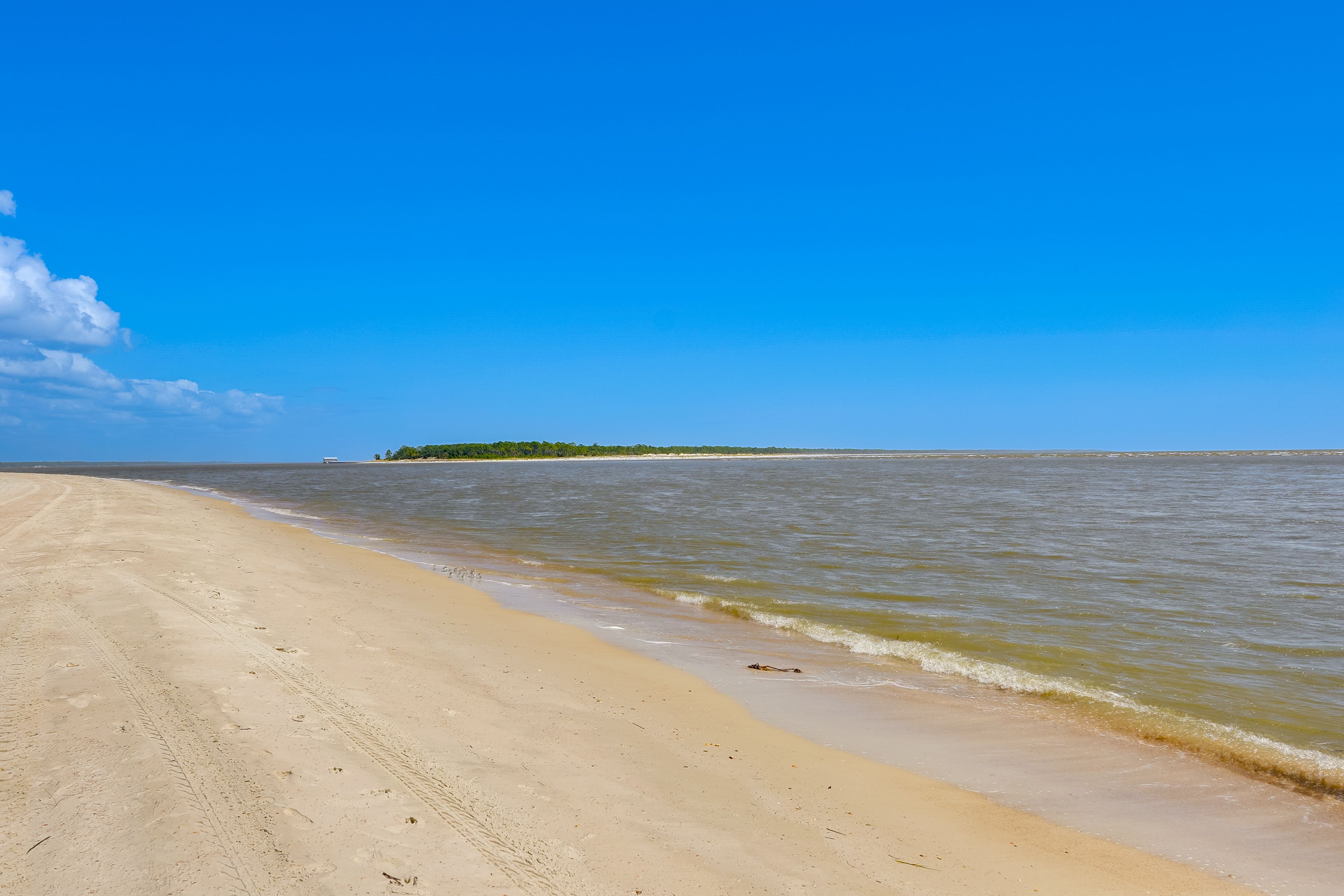 Direct Beach Access | Near Kayak & Paddleboard Rentals