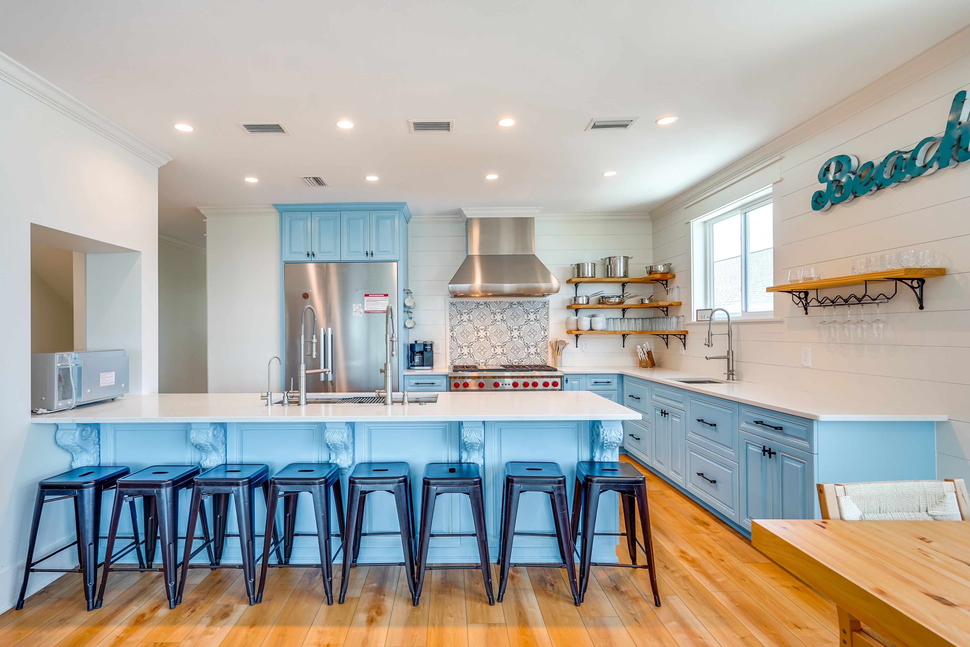 Kitchen | 2nd Floor | Keurig/Drip Coffee Maker | Blender | Cooking Basics