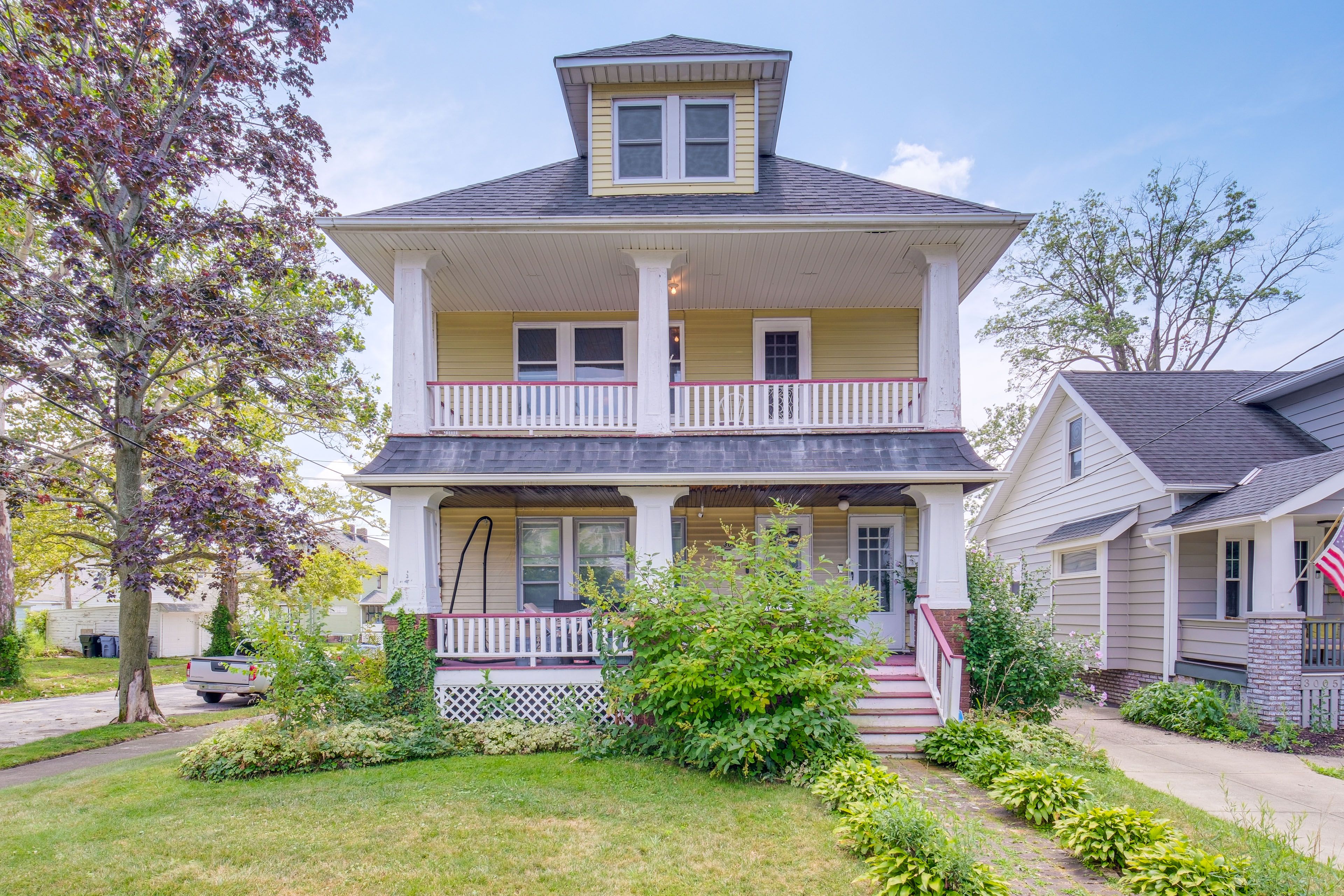 Cleveland Vacation Rental | 2BR | 1BA | 1,000 Sq Ft | Stairs Required
