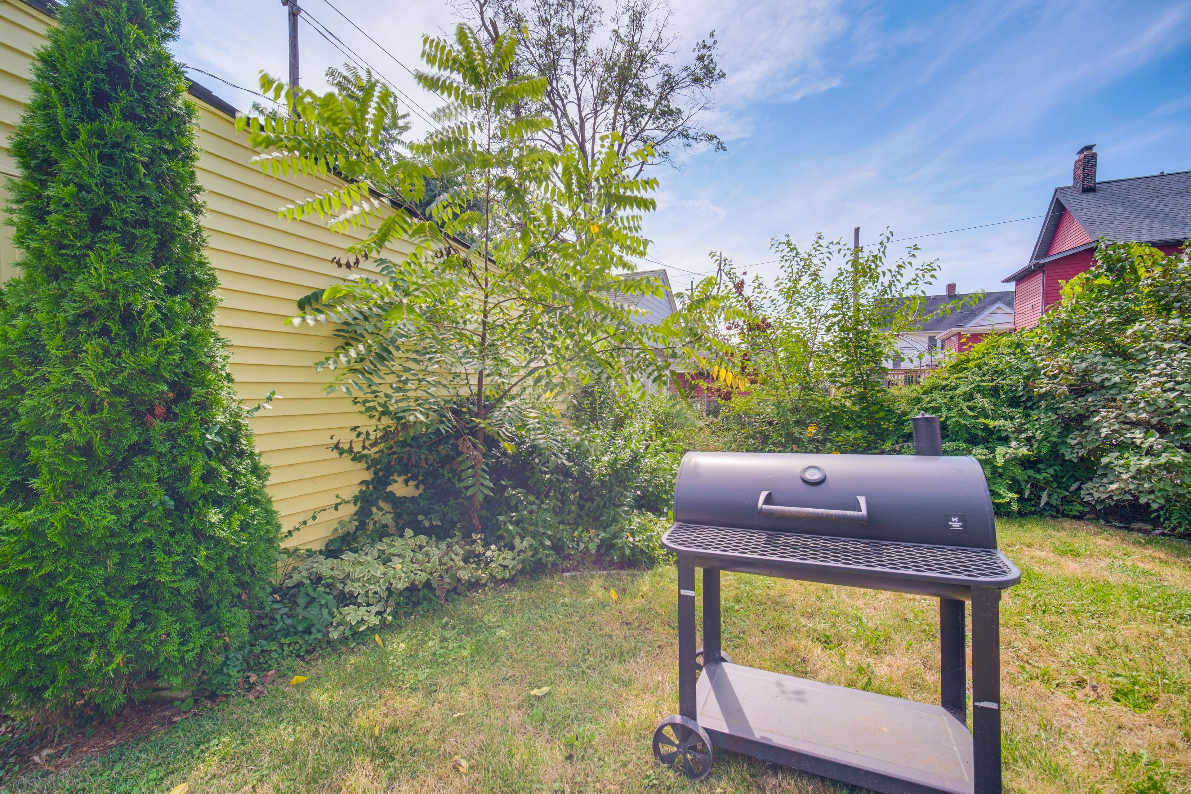 Shared Backyard | Charcoal Grill