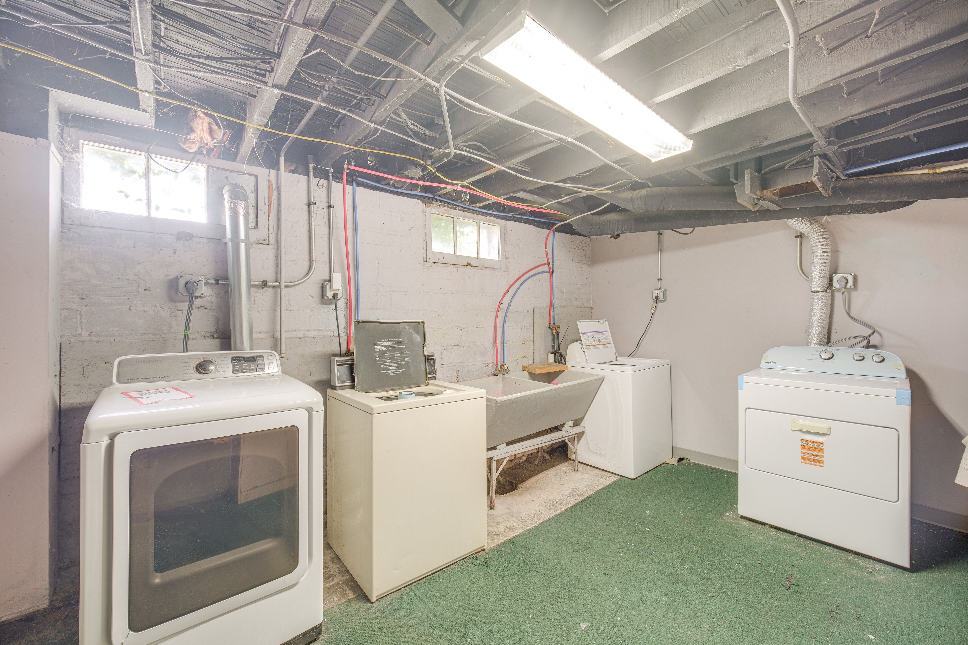 Shared Basement | Washer/Dryer