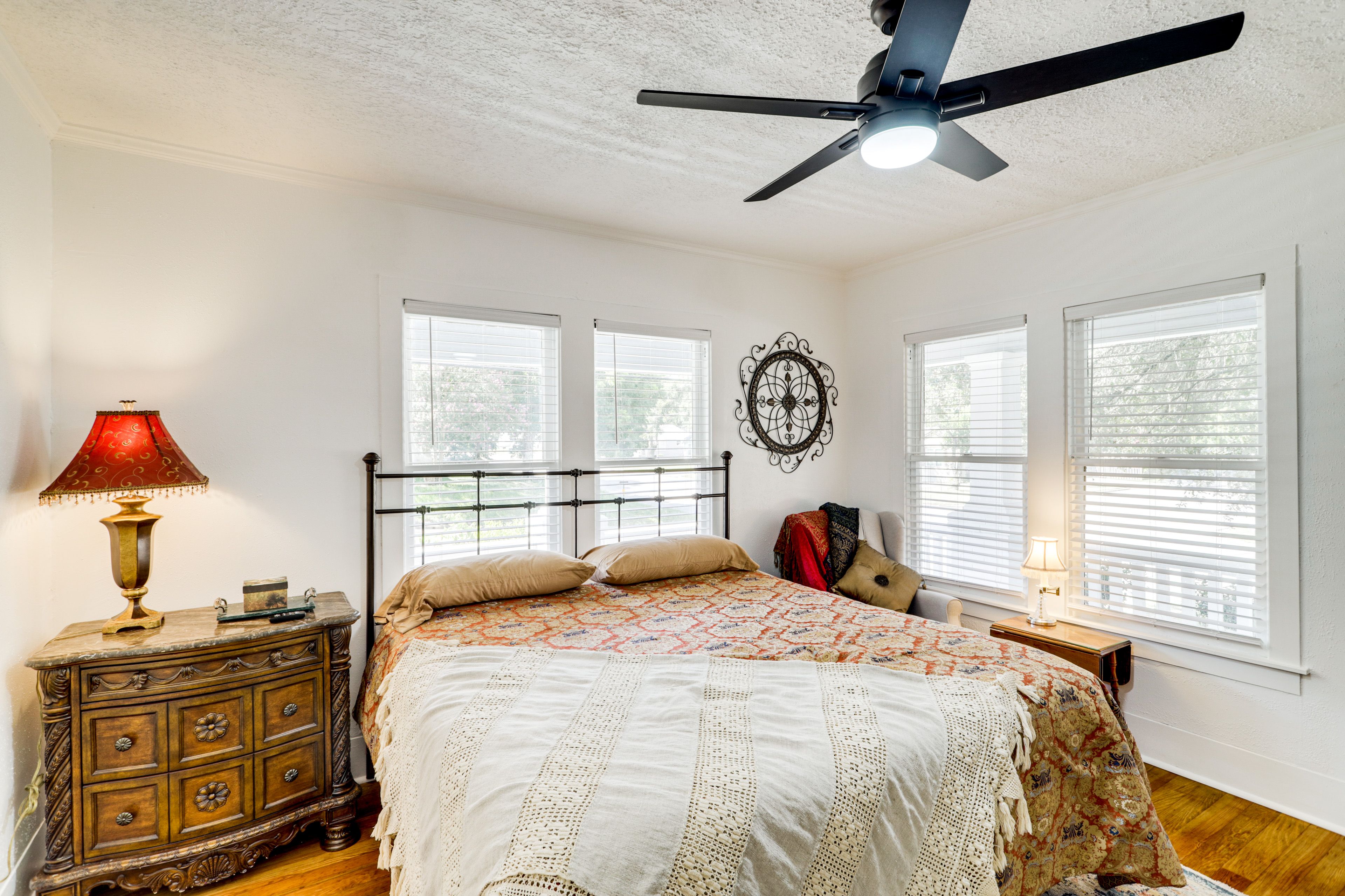 Bedroom 1 | King Bed | Linens Provided | 1st Floor