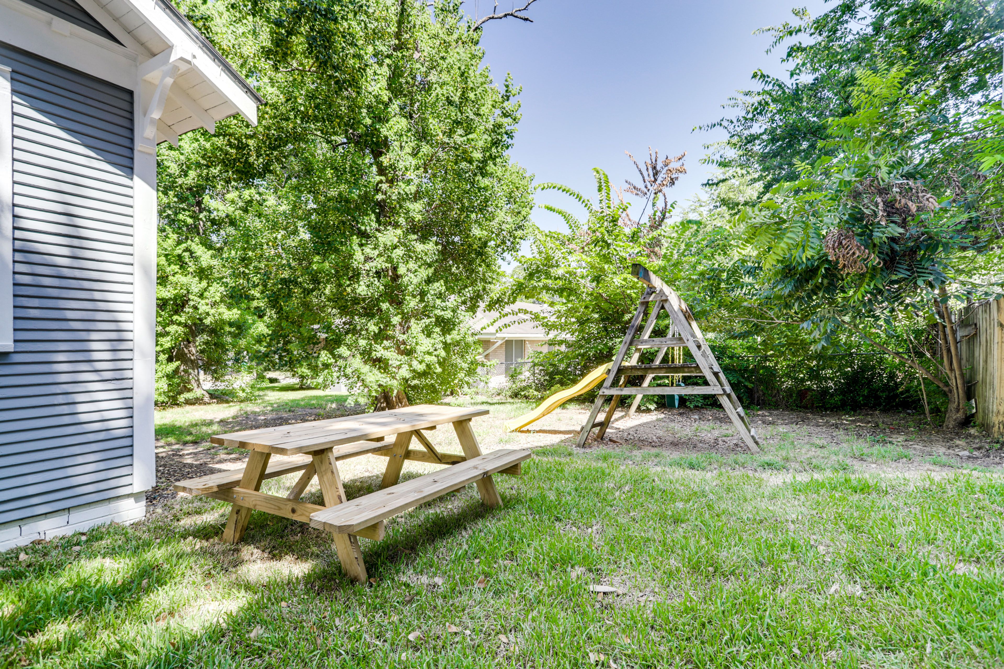 Shared Yard | Kid Friendly