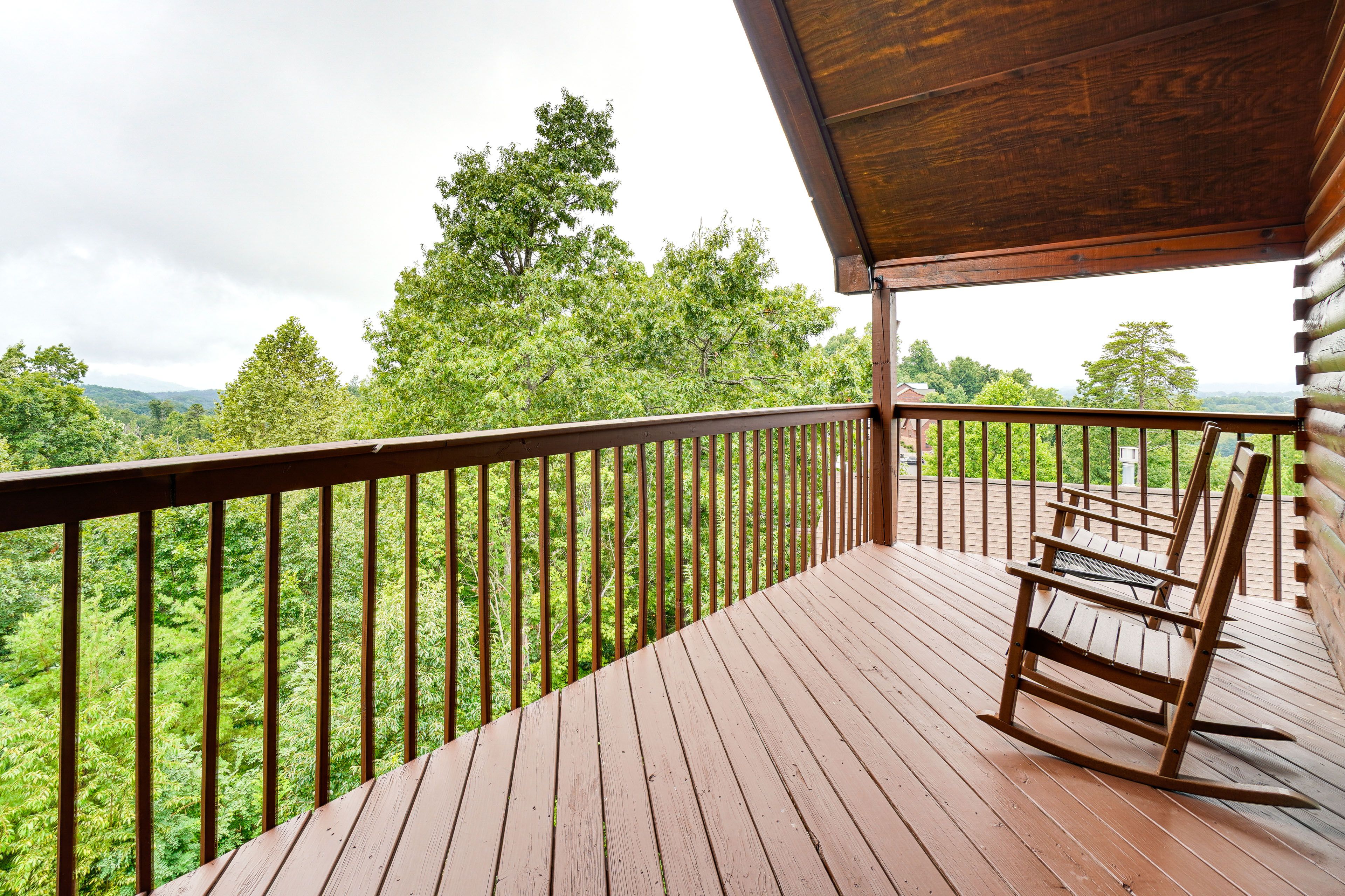 Upper Deck | Outdoor Seating | Mountain Views