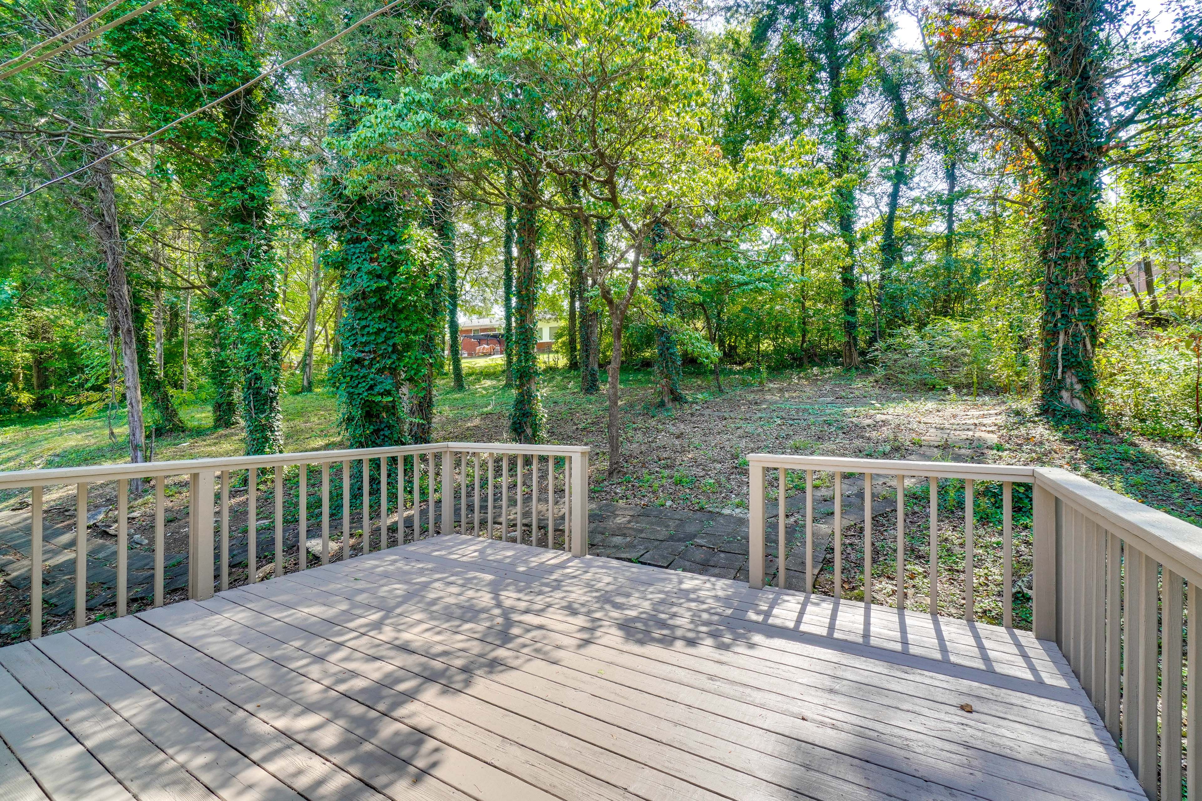 Private Deck | Serene Surroundings
