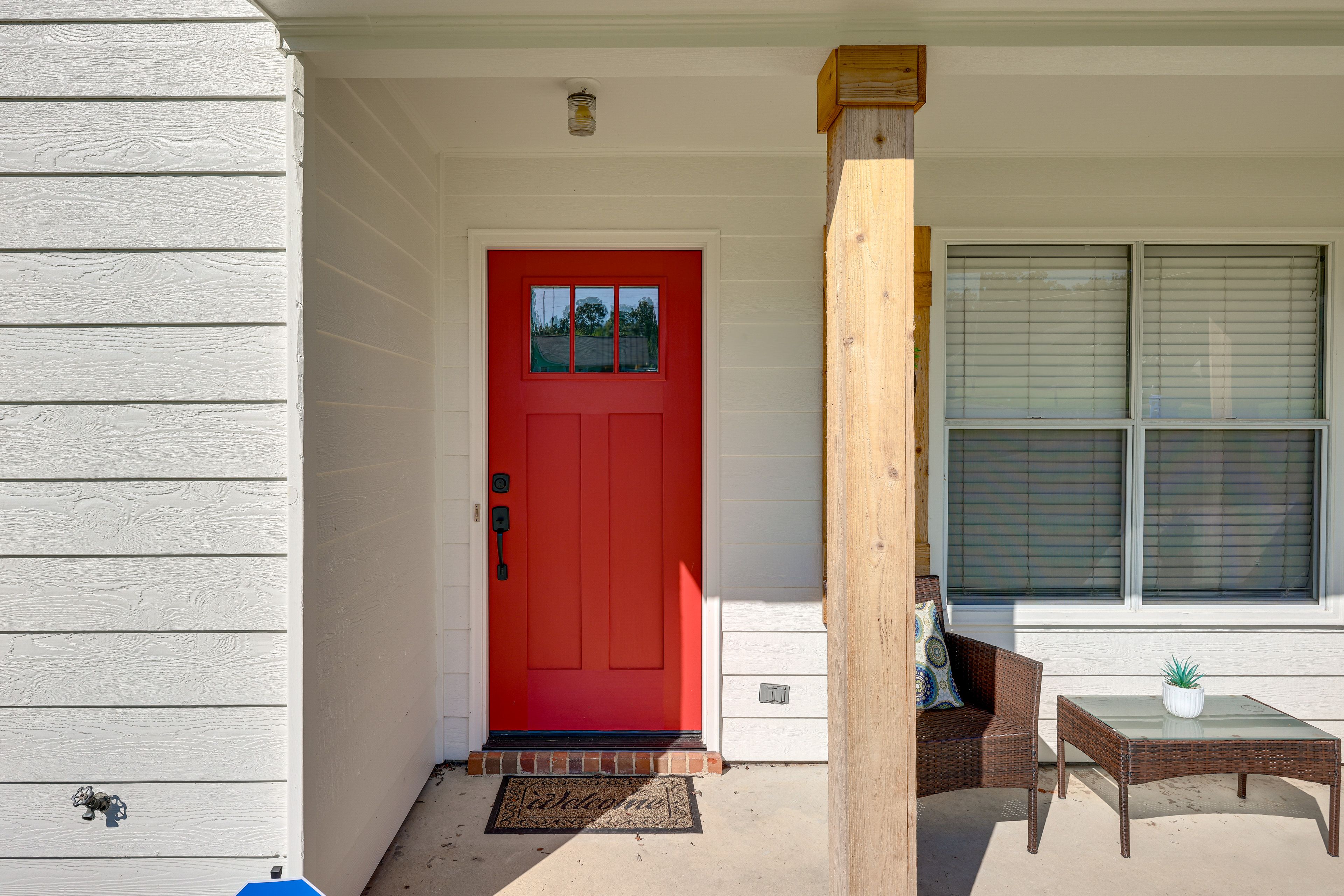 Front Porch | Main Entrance | Outdoor Seating