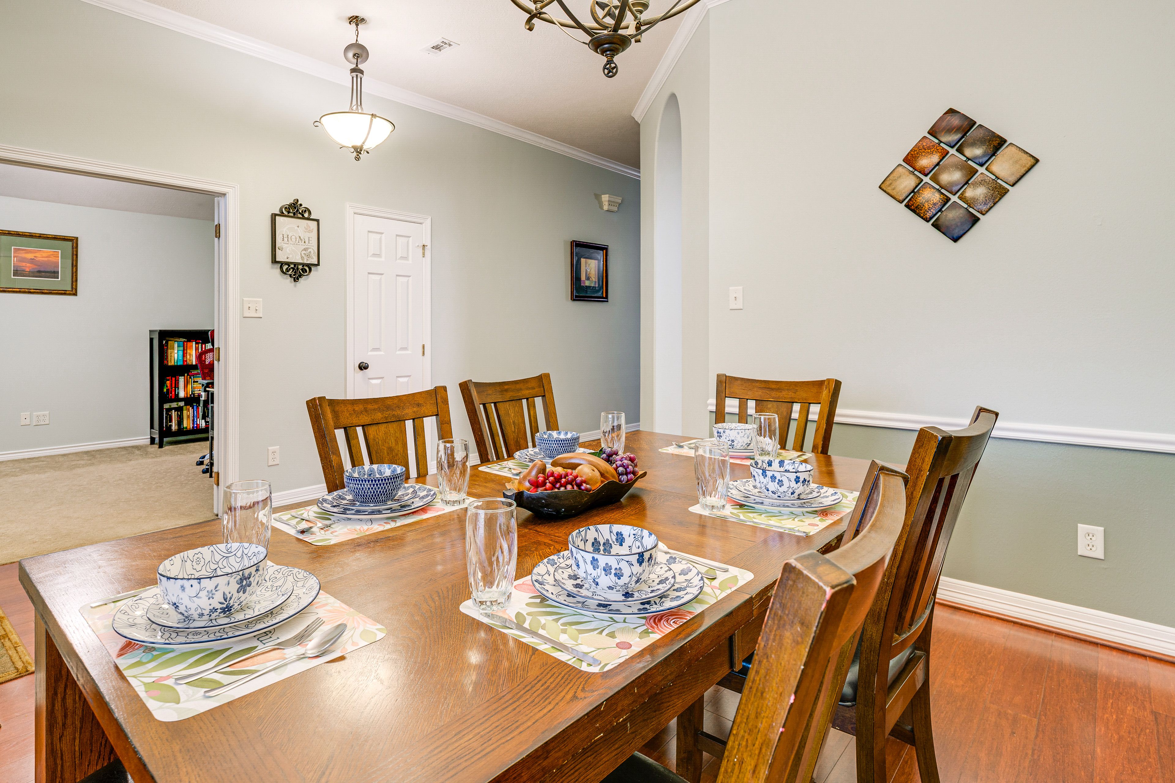 Dining Room | Dishware/Flatware