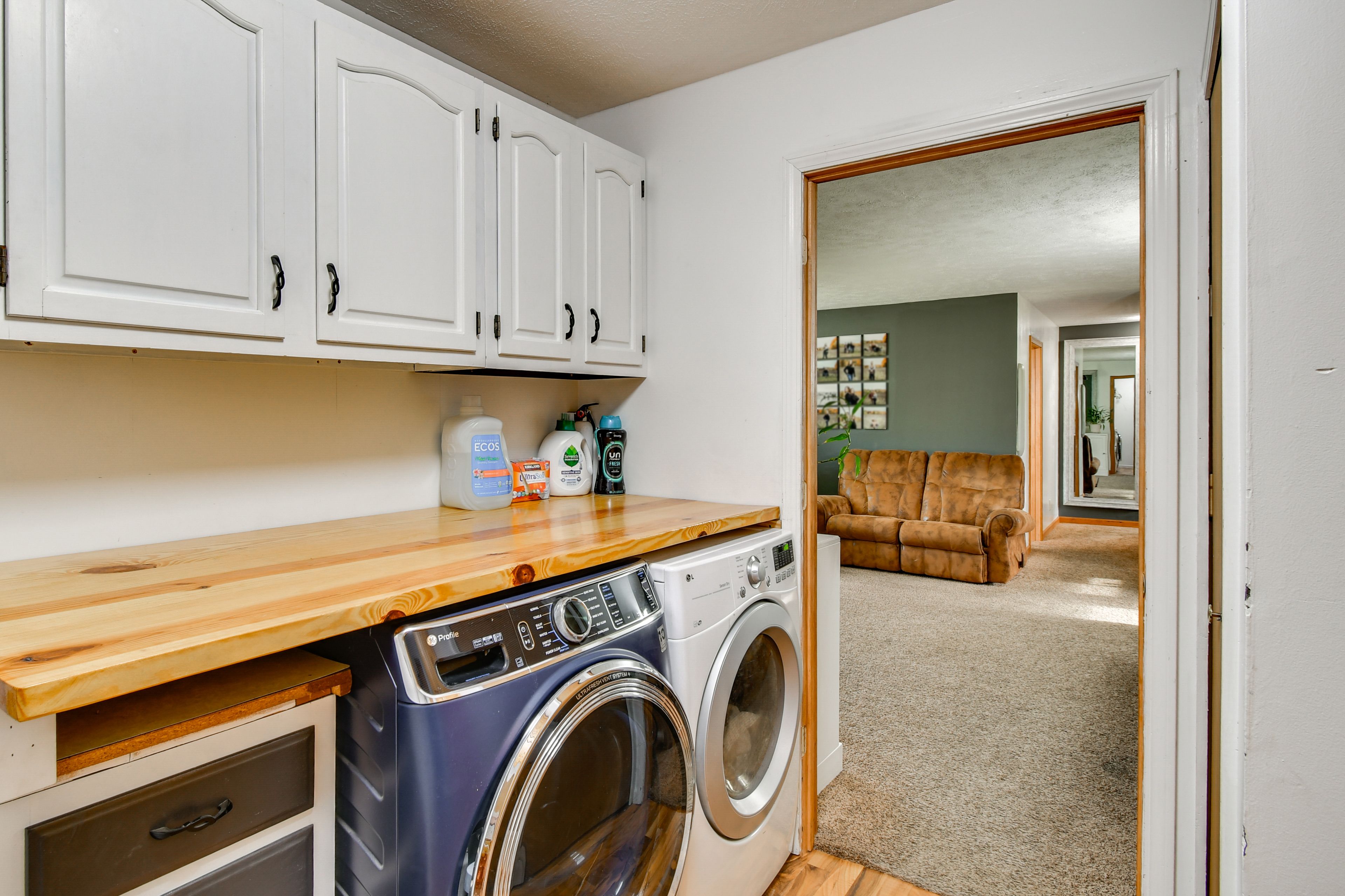 Laundry Room | Washer & Dryer