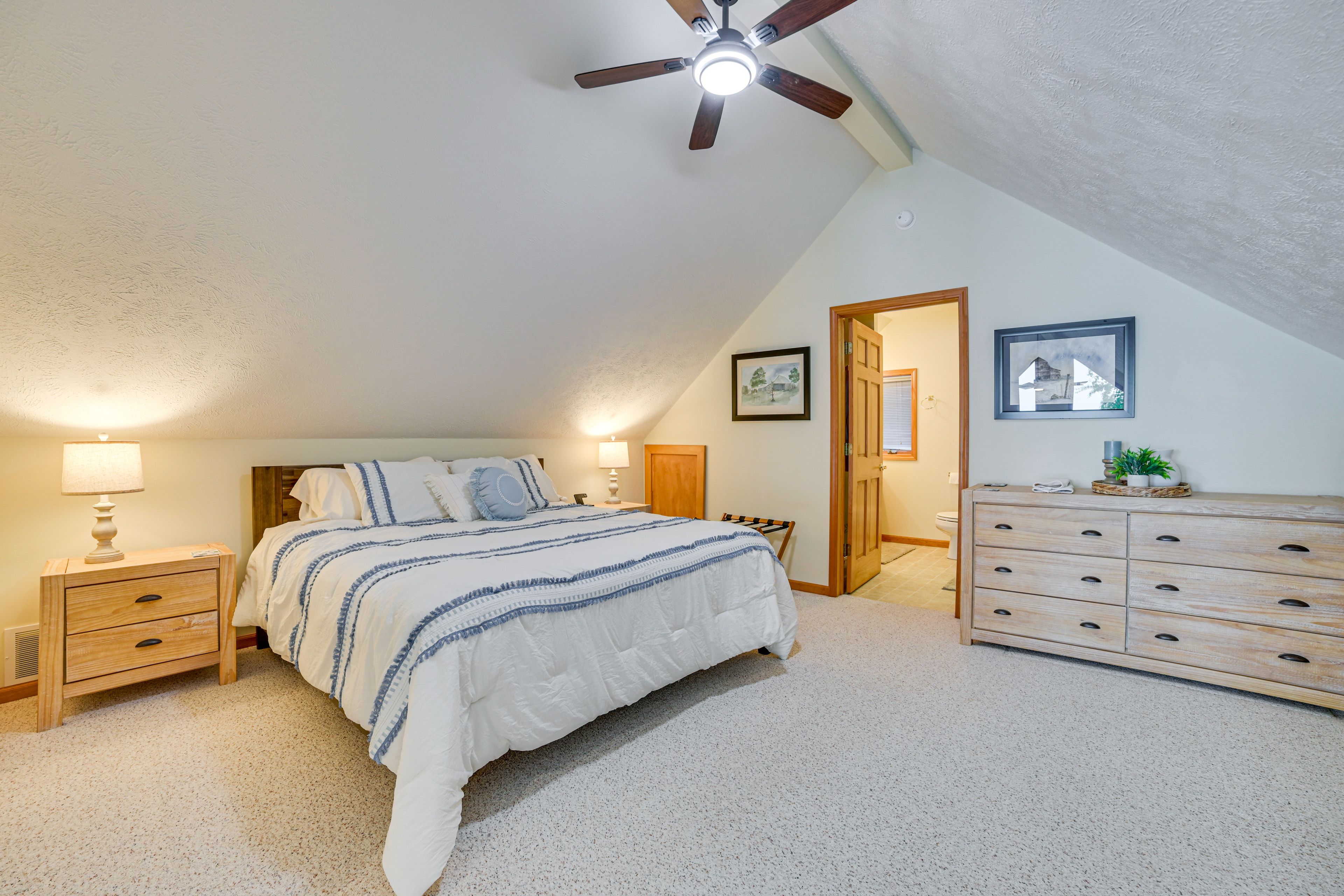 Loft | King Bed | Queen Sleeper Sofa | 2nd Floor